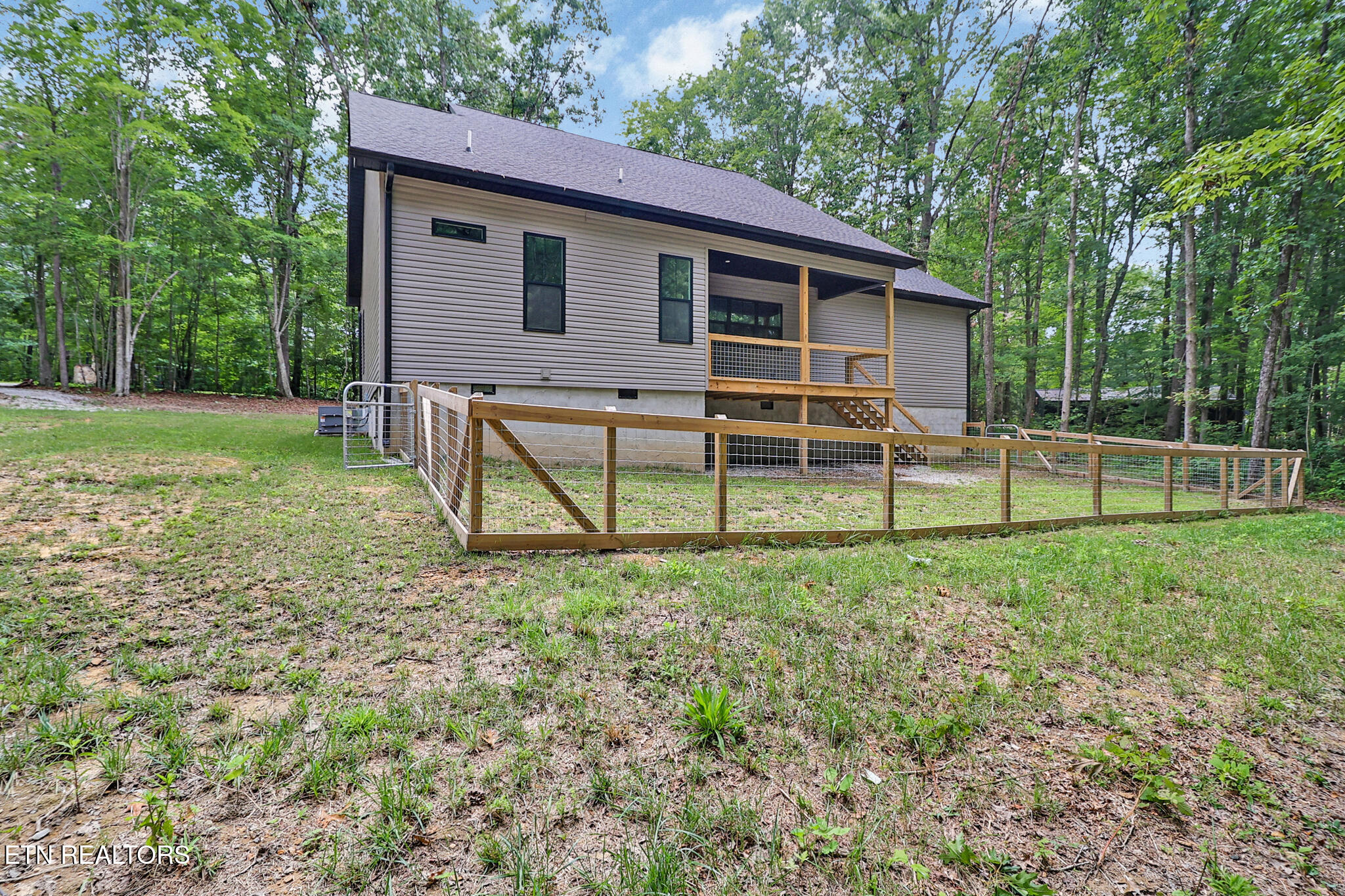 108 Shotgun Annie Road Jamestown TN 38556