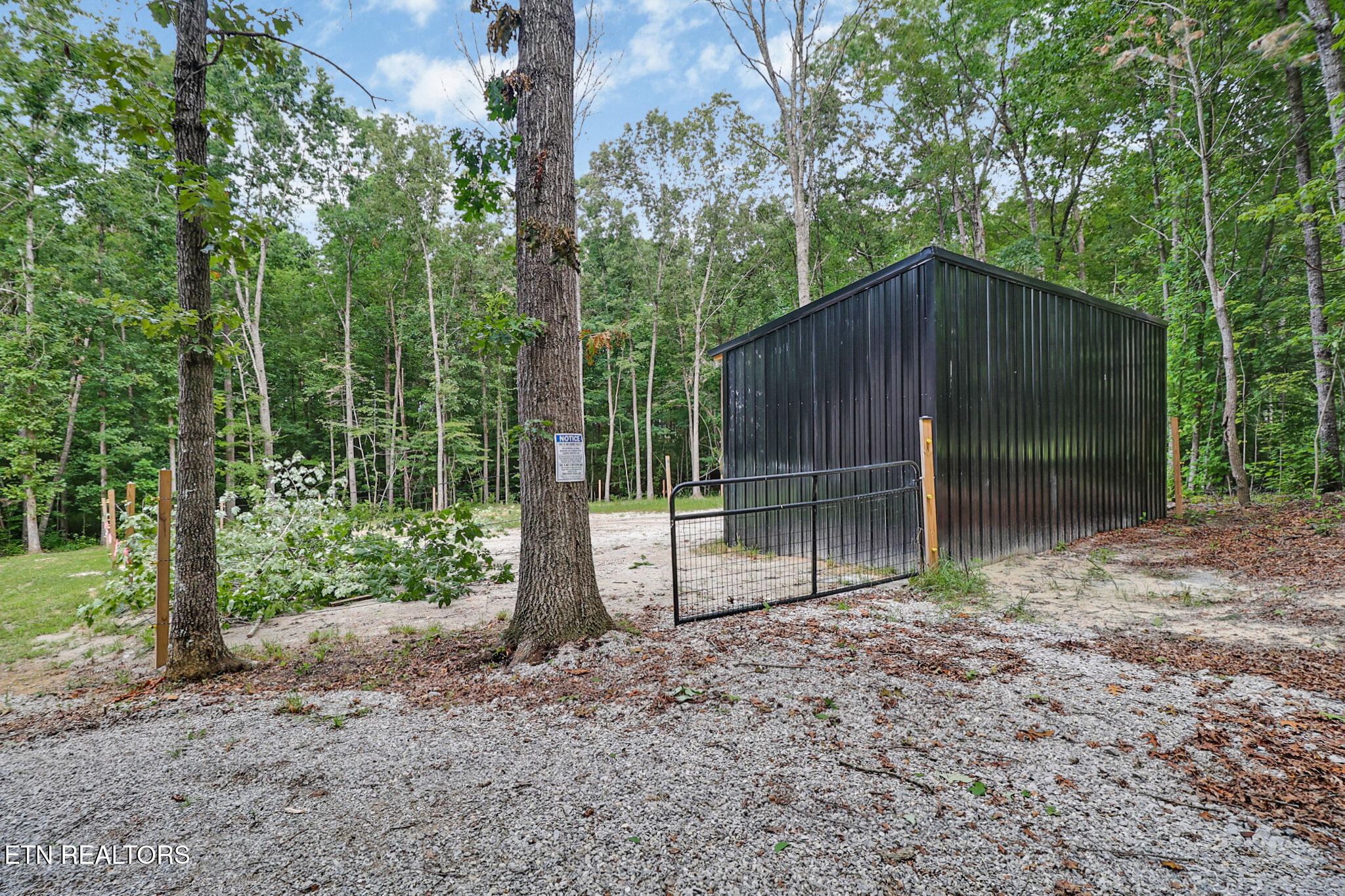 108 Shotgun Annie Road Jamestown TN 38556