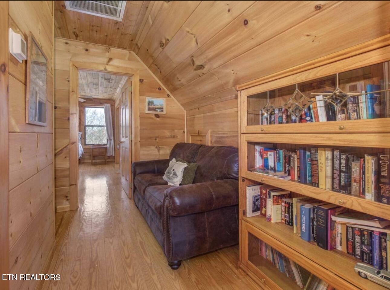 2145 Stillhouse Road Dandridge TN 37725