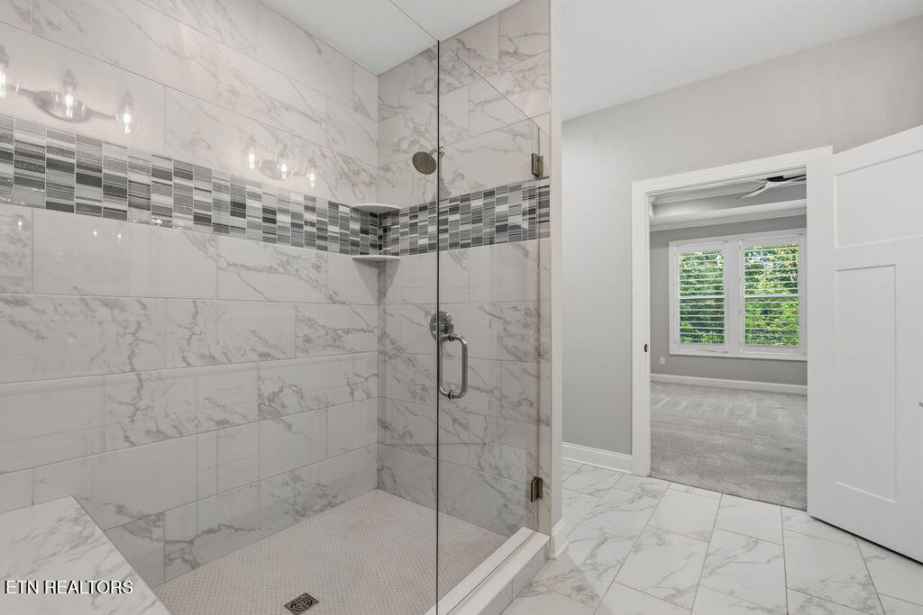 162 Tsuhdatsi Way Loudon TN 37774