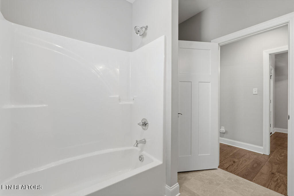 162 Tsuhdatsi Way Loudon TN 37774