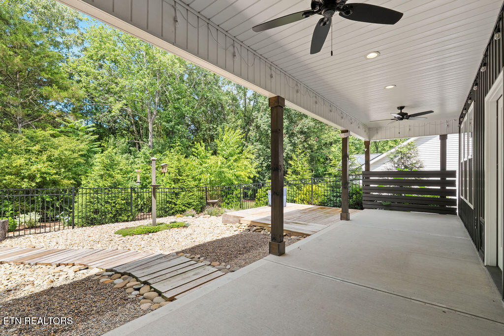 162 Tsuhdatsi Way Loudon TN 37774