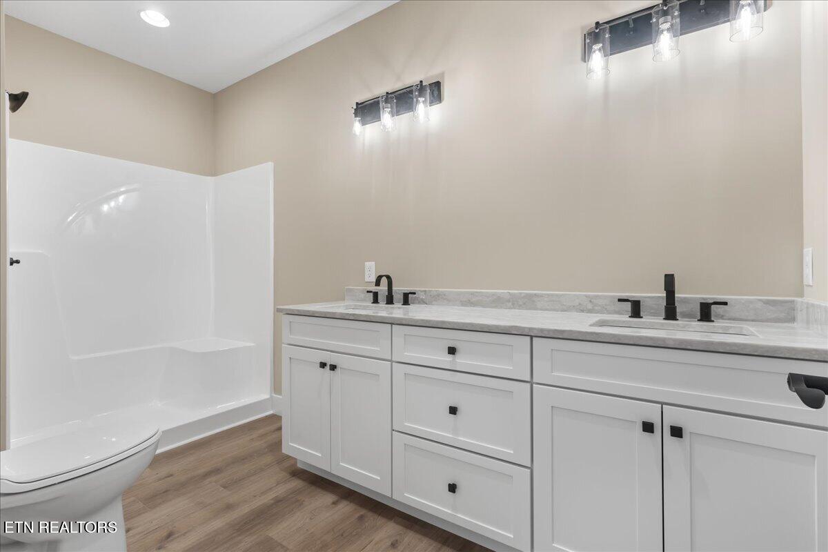 108 Mason Lane Madisonville TN 37354
