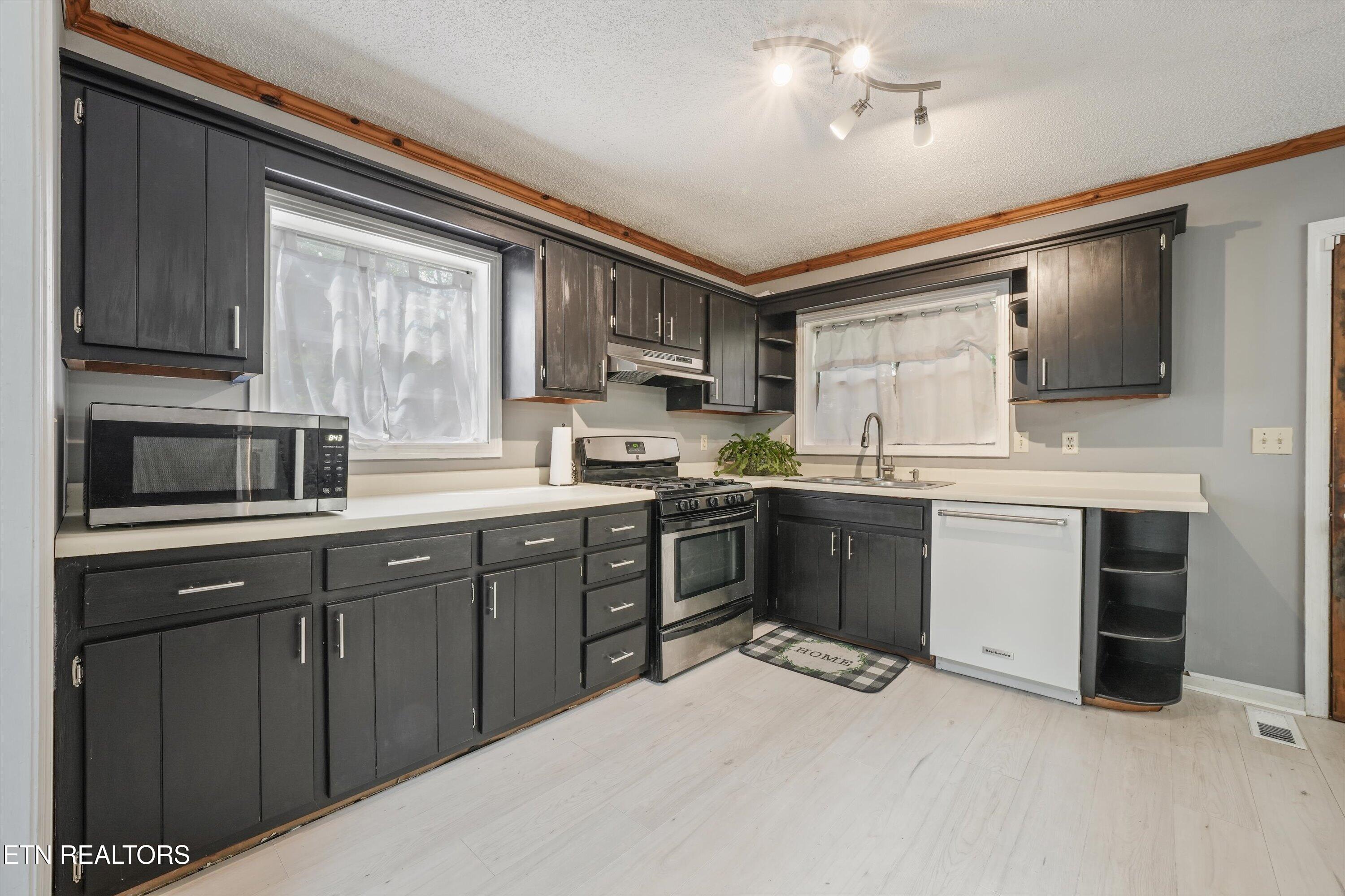 303 W Outer Drive Oak Ridge TN 37830