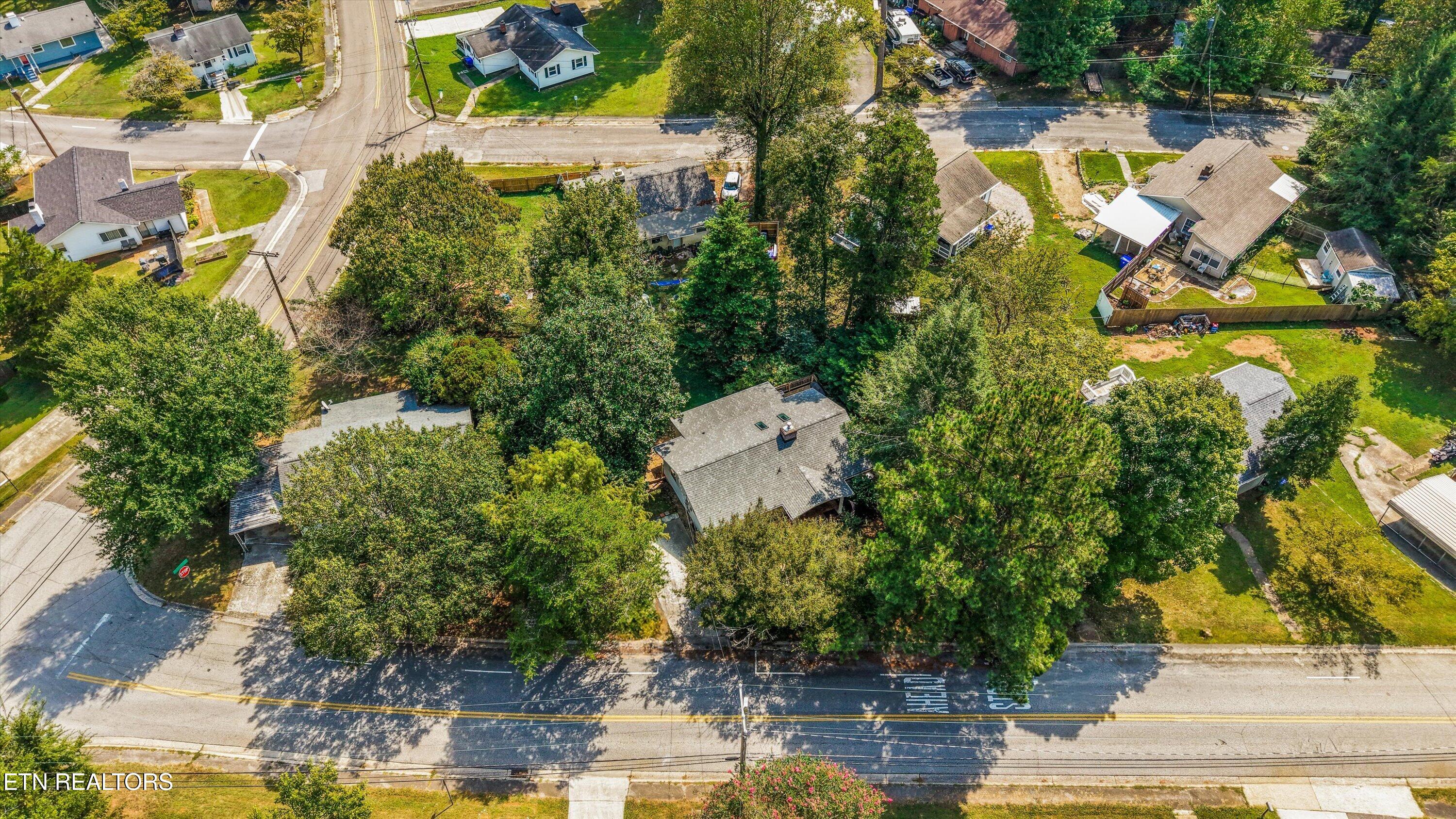 303 W Outer Drive Oak Ridge TN 37830