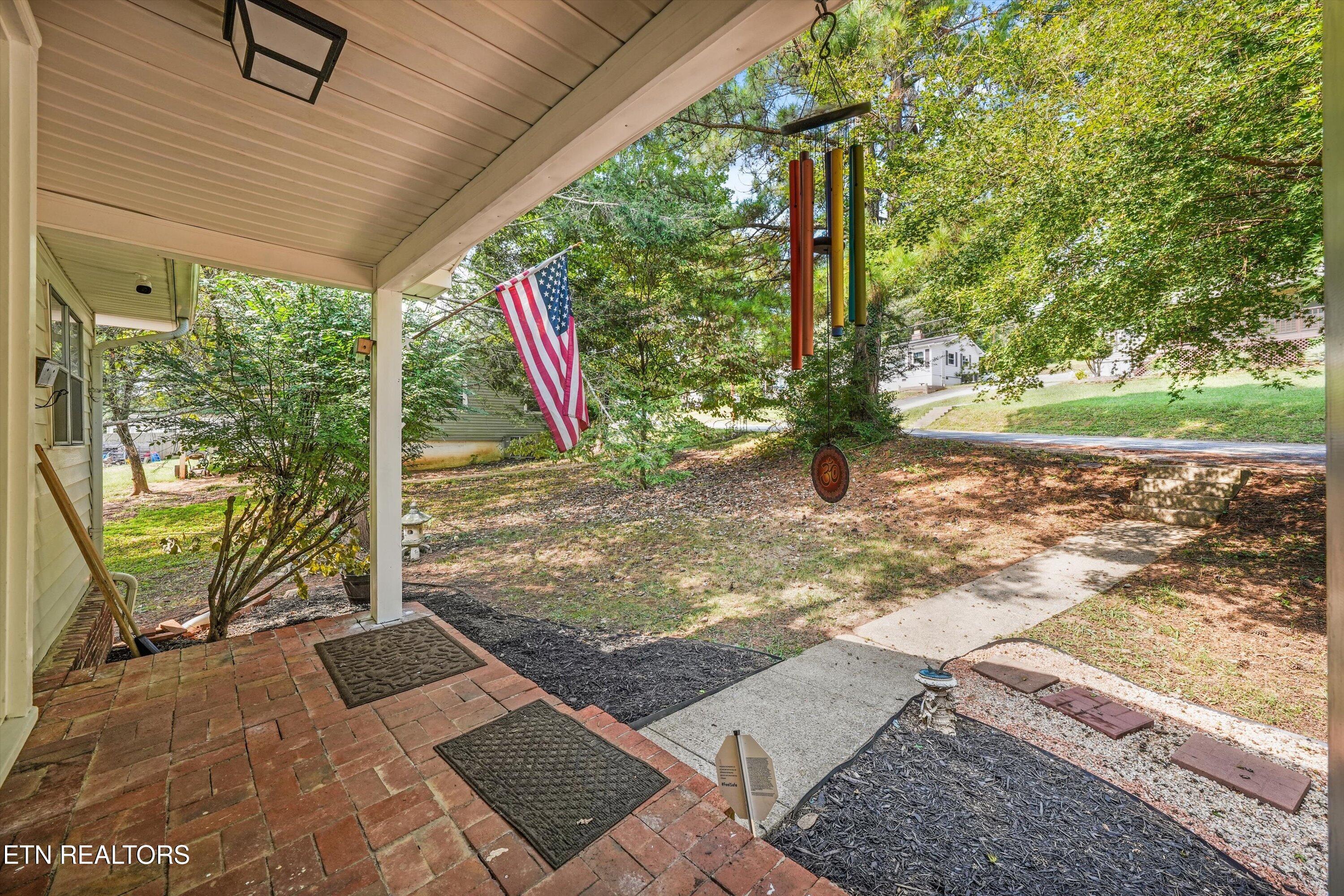 303 W Outer Drive Oak Ridge TN 37830