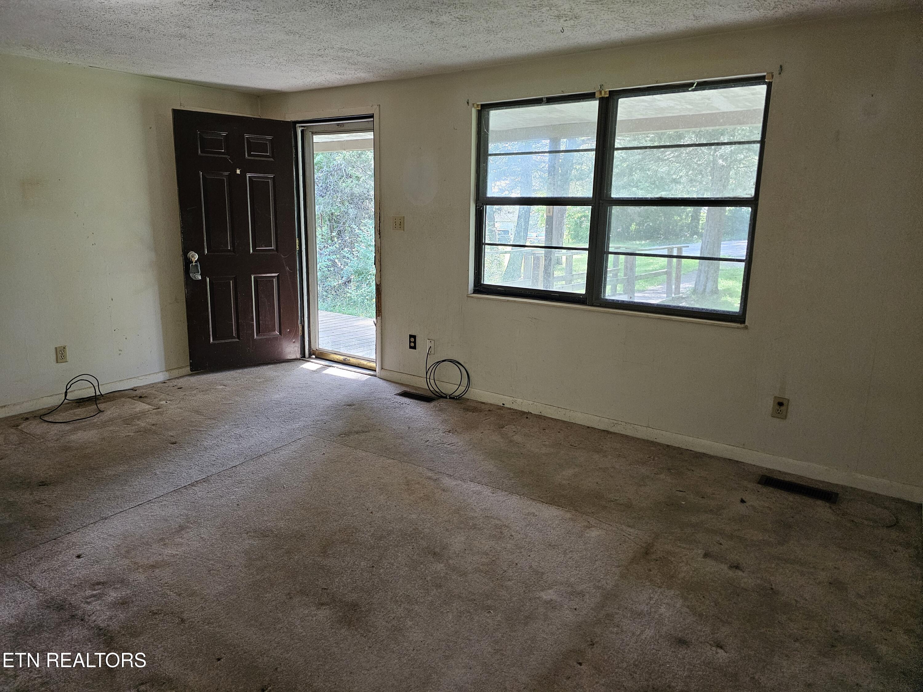 341 Warwick Lane Maynardville TN 37807