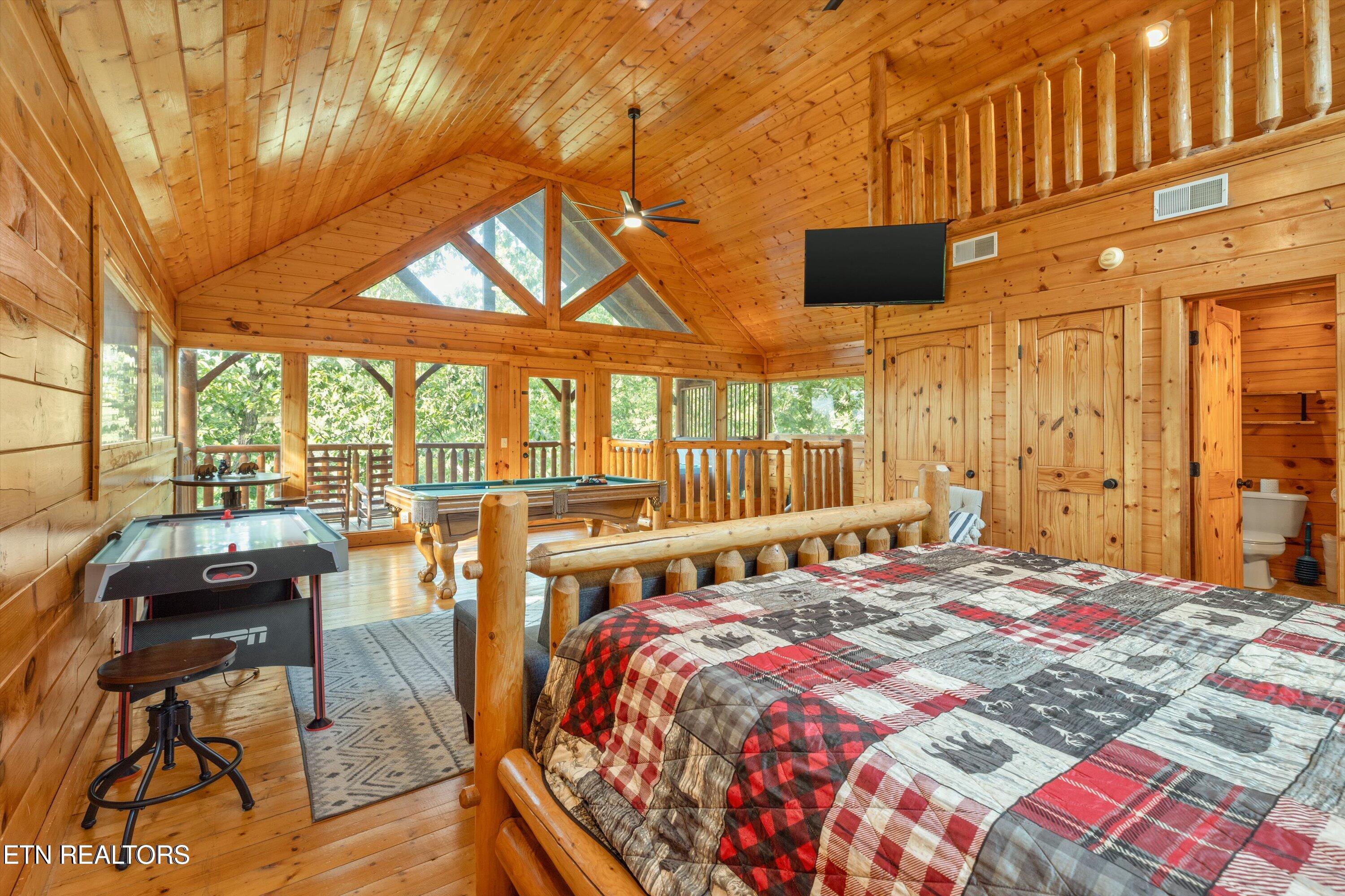 1109 Autumn Path Way Sevierville TN 37862