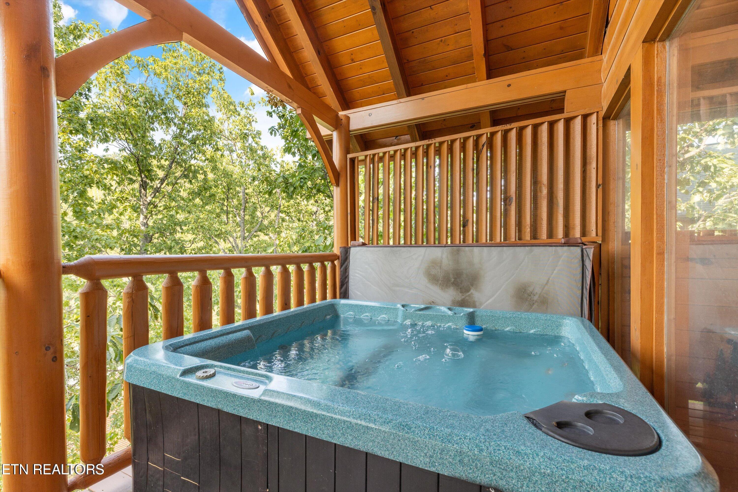 1109 Autumn Path Way Sevierville TN 37862