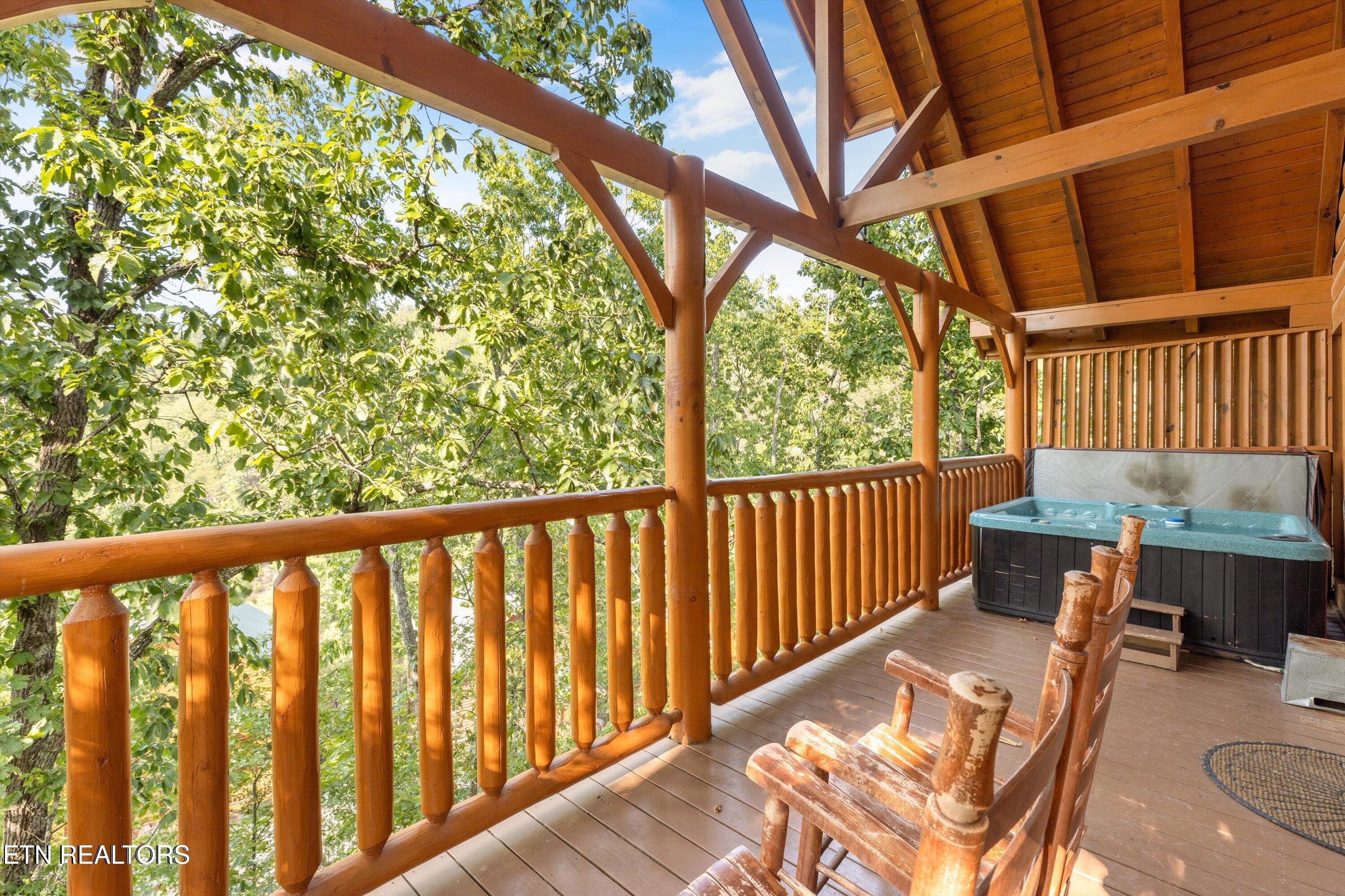 1109 Autumn Path Way Sevierville TN 37862