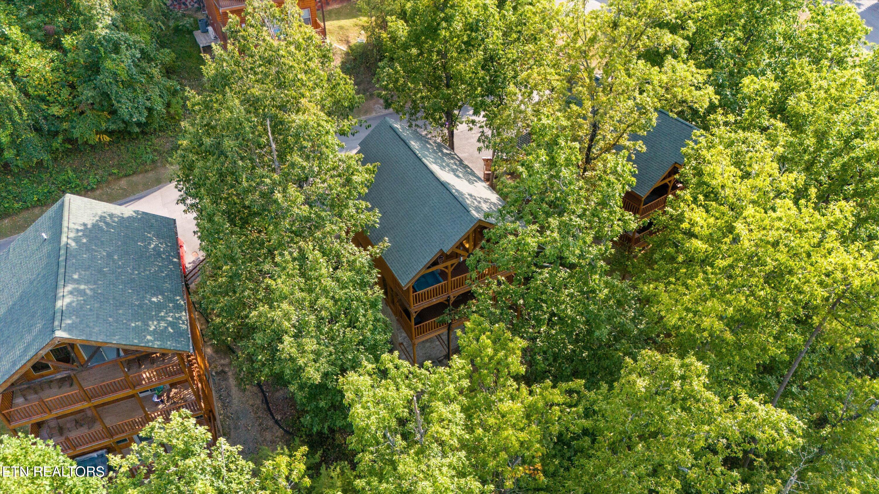 1109 Autumn Path Way Sevierville TN 37862