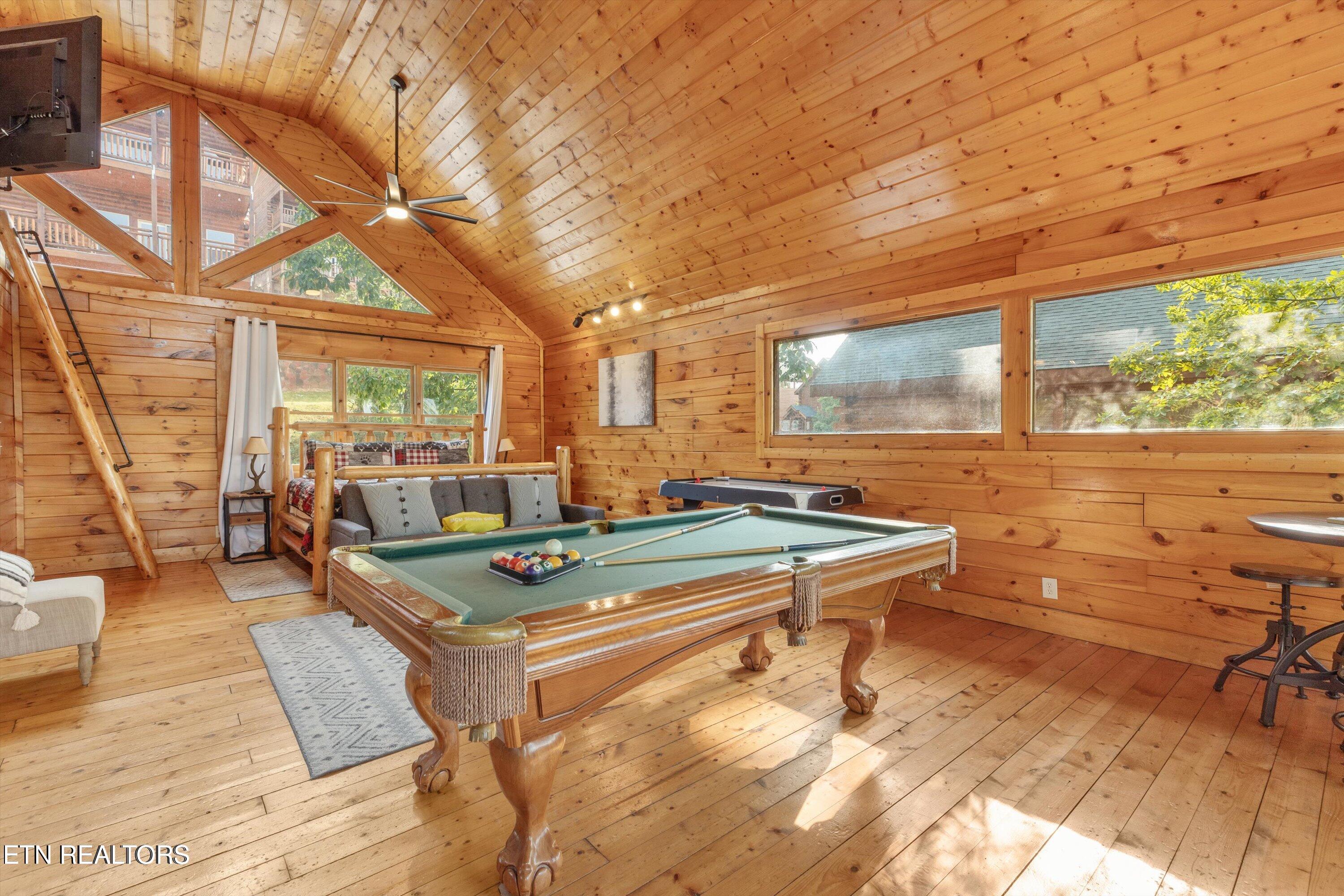 1109 Autumn Path Way Sevierville TN 37862