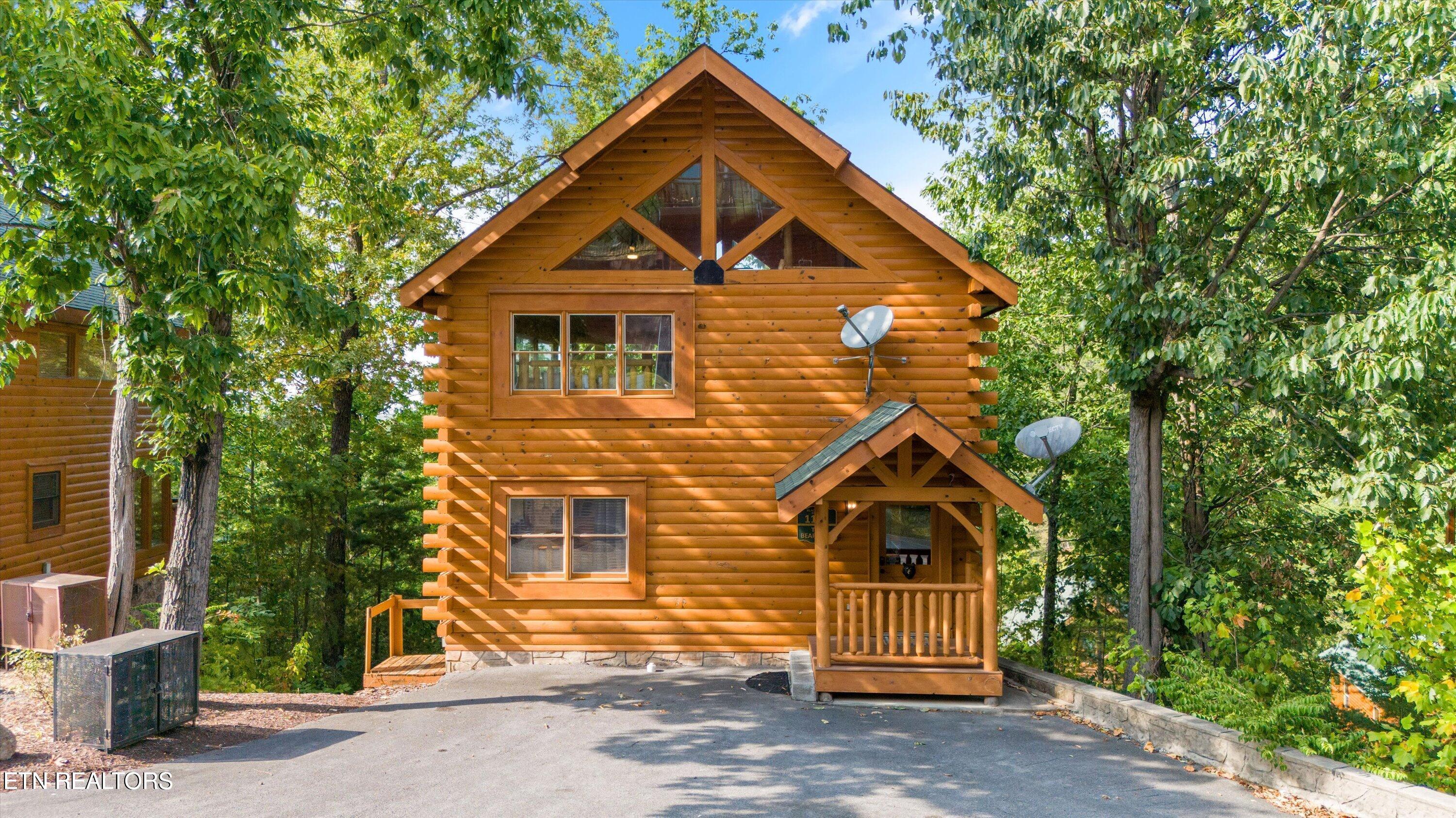 1109 Autumn Path Way Sevierville TN 37862