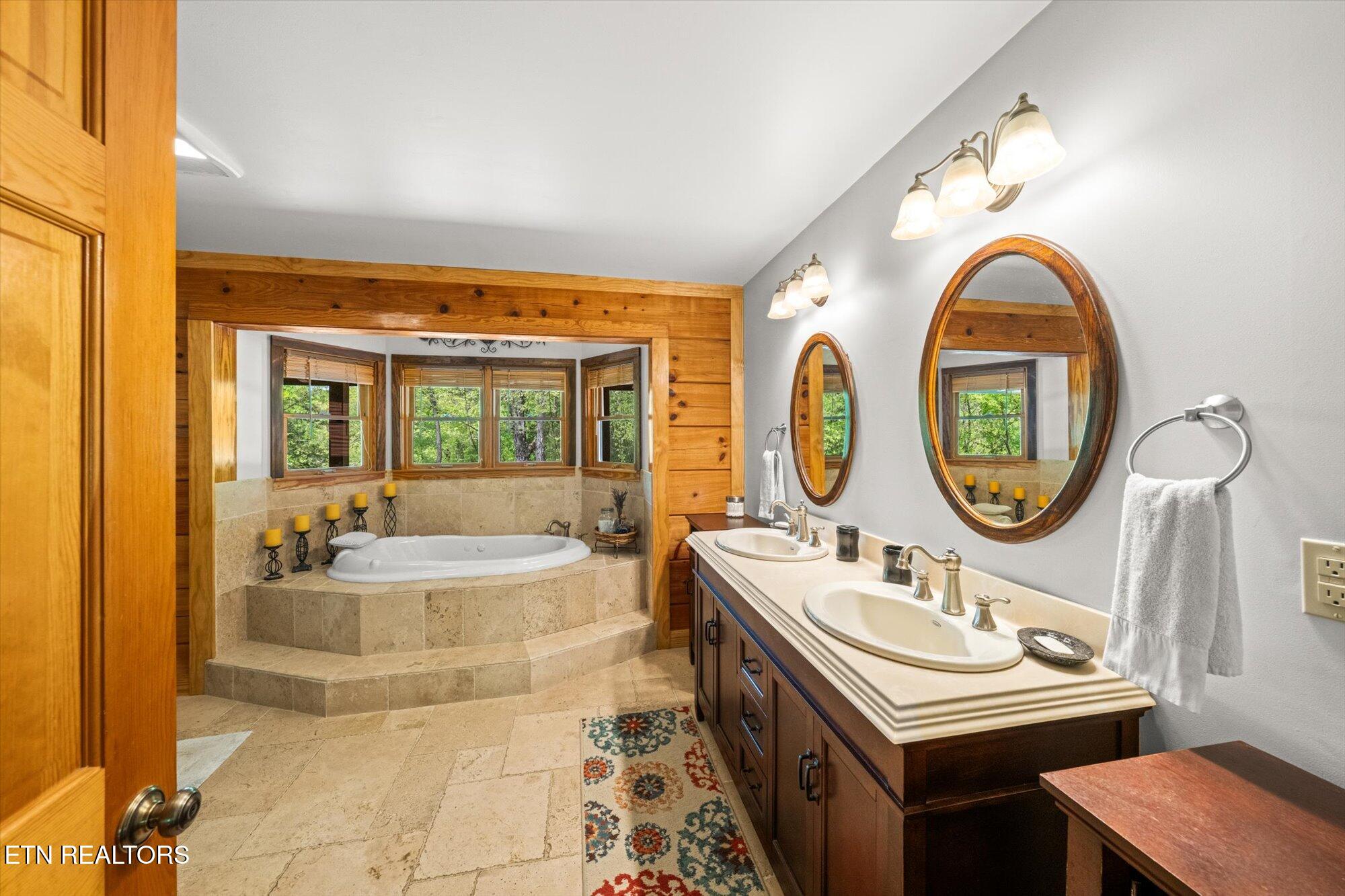 761 N Knob Creek Road Seymour TN 37865