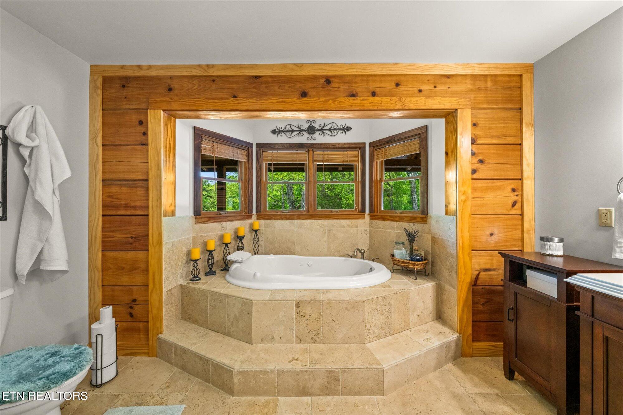 761 N Knob Creek Road Seymour TN 37865