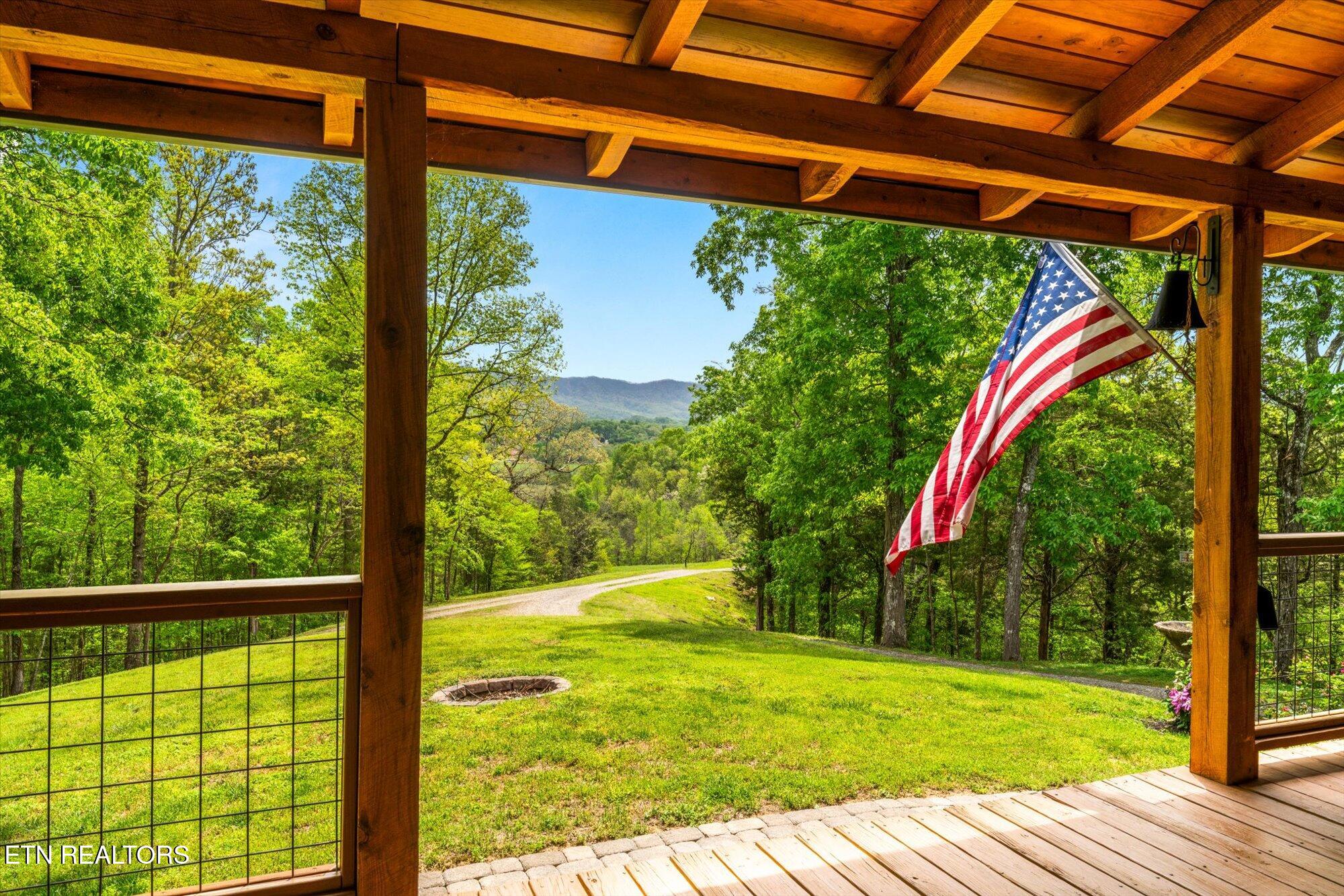 761 N Knob Creek Road Seymour TN 37865