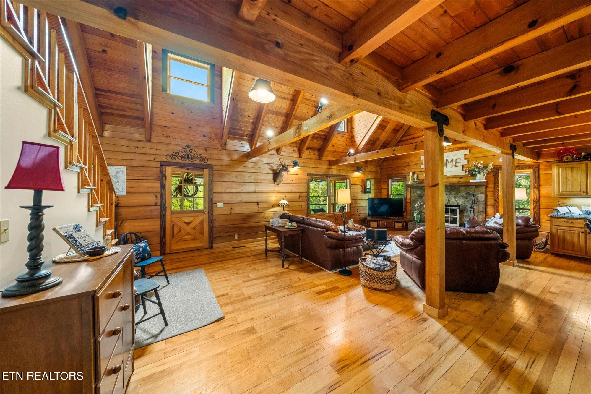 761 N Knob Creek Road Seymour TN 37865