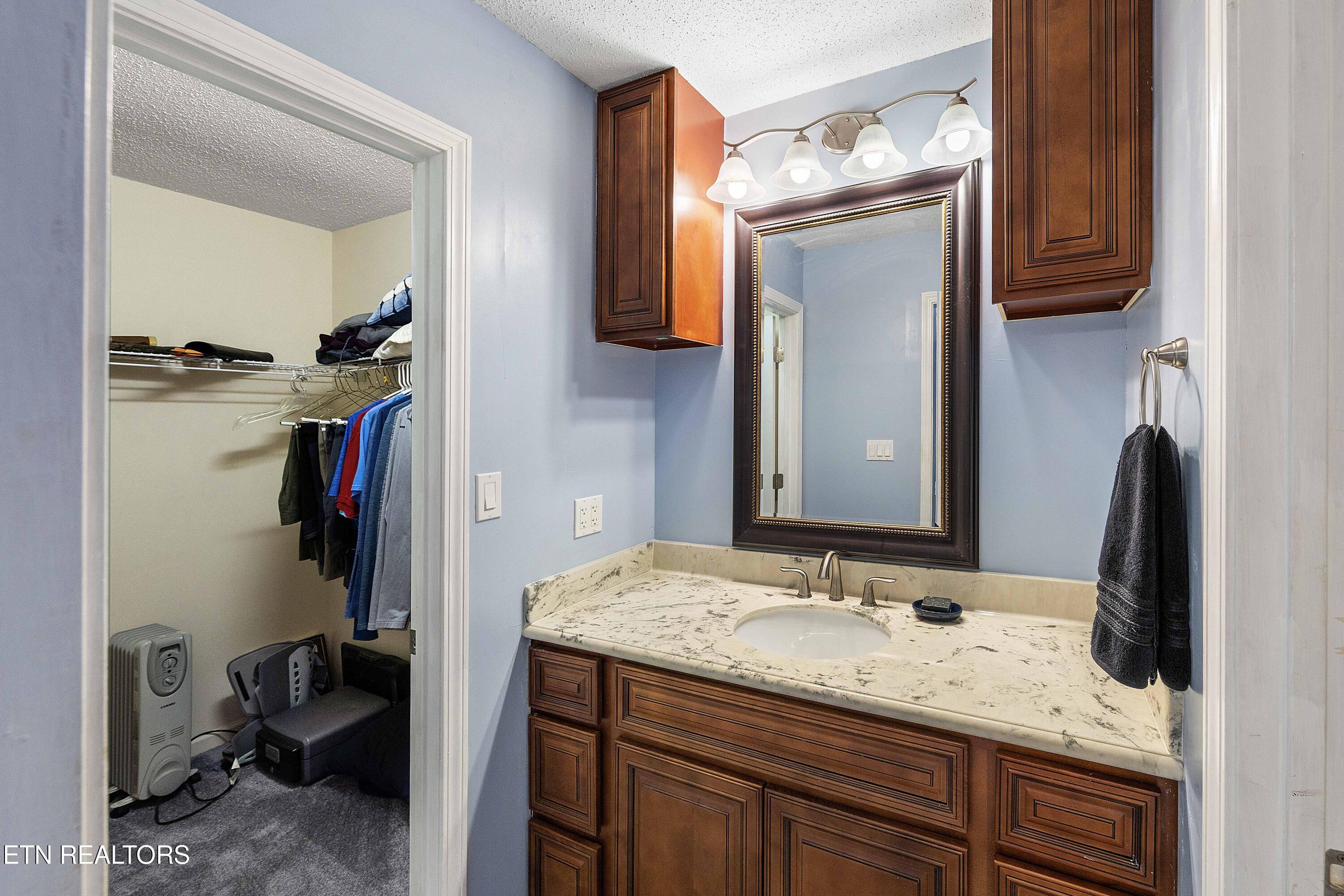 1202 Fielding Drive Maryville TN 37804