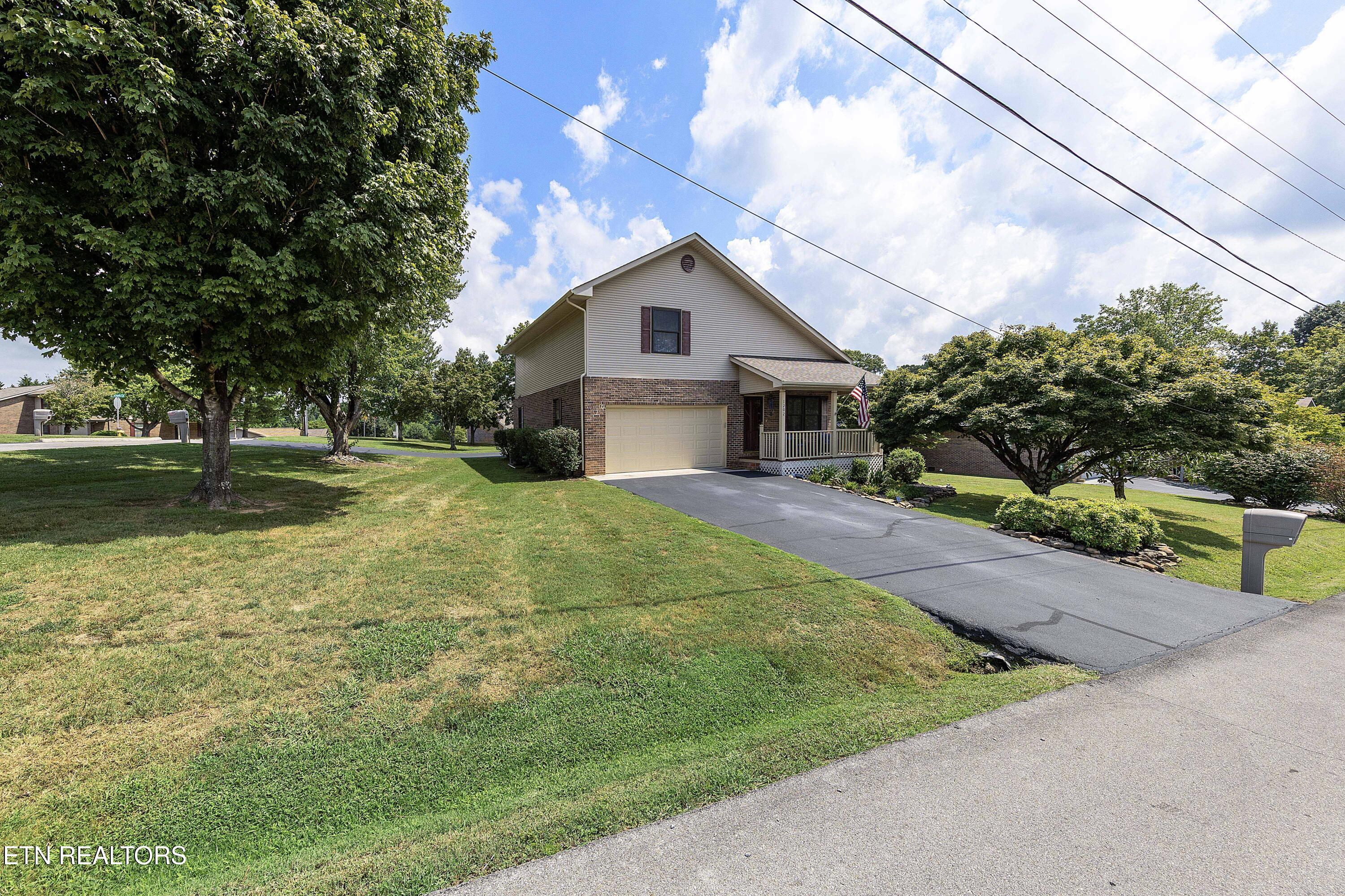 1202 Fielding Drive Maryville TN 37804