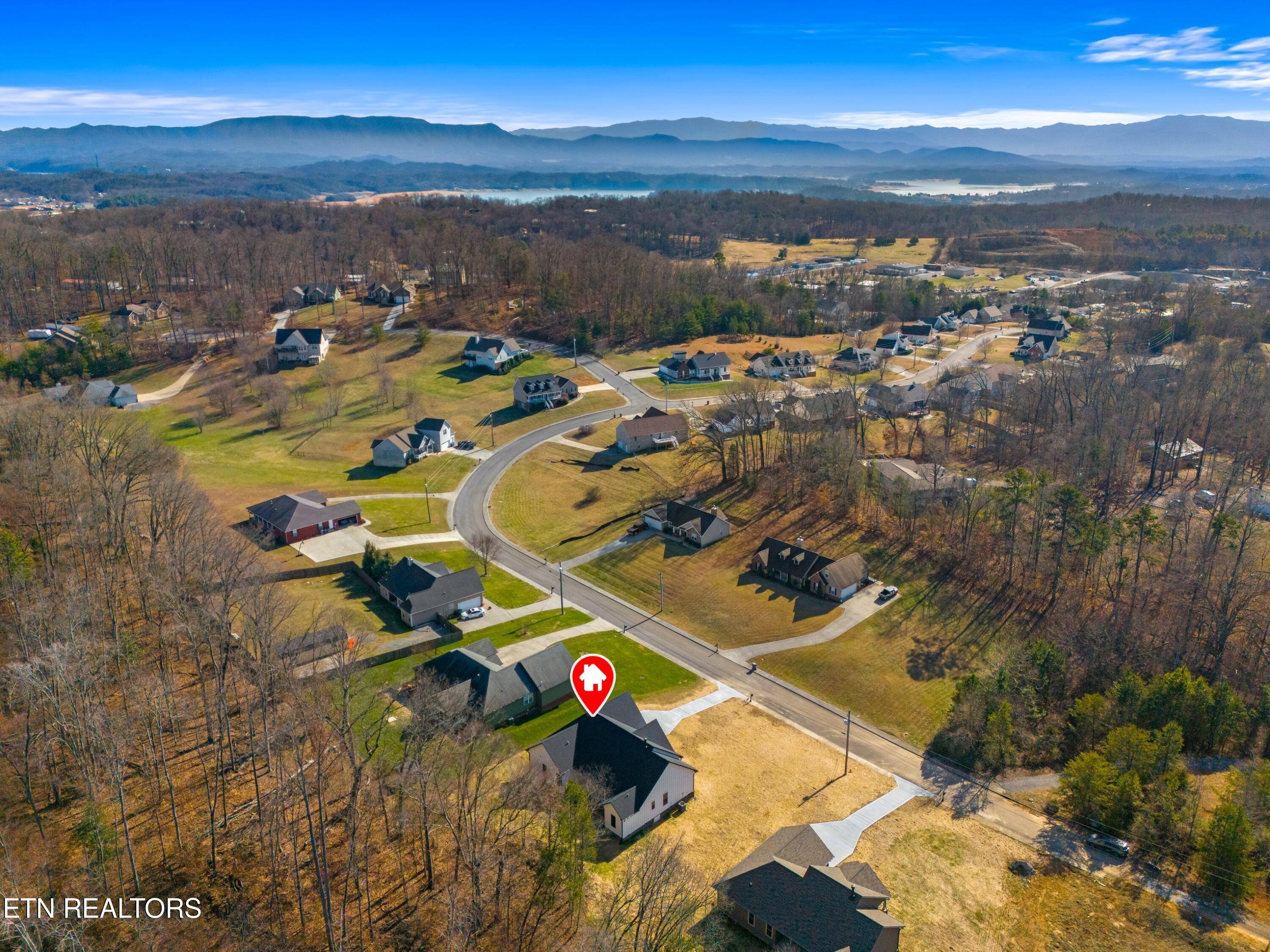 932 Bob O Drive Dandridge TN 37725