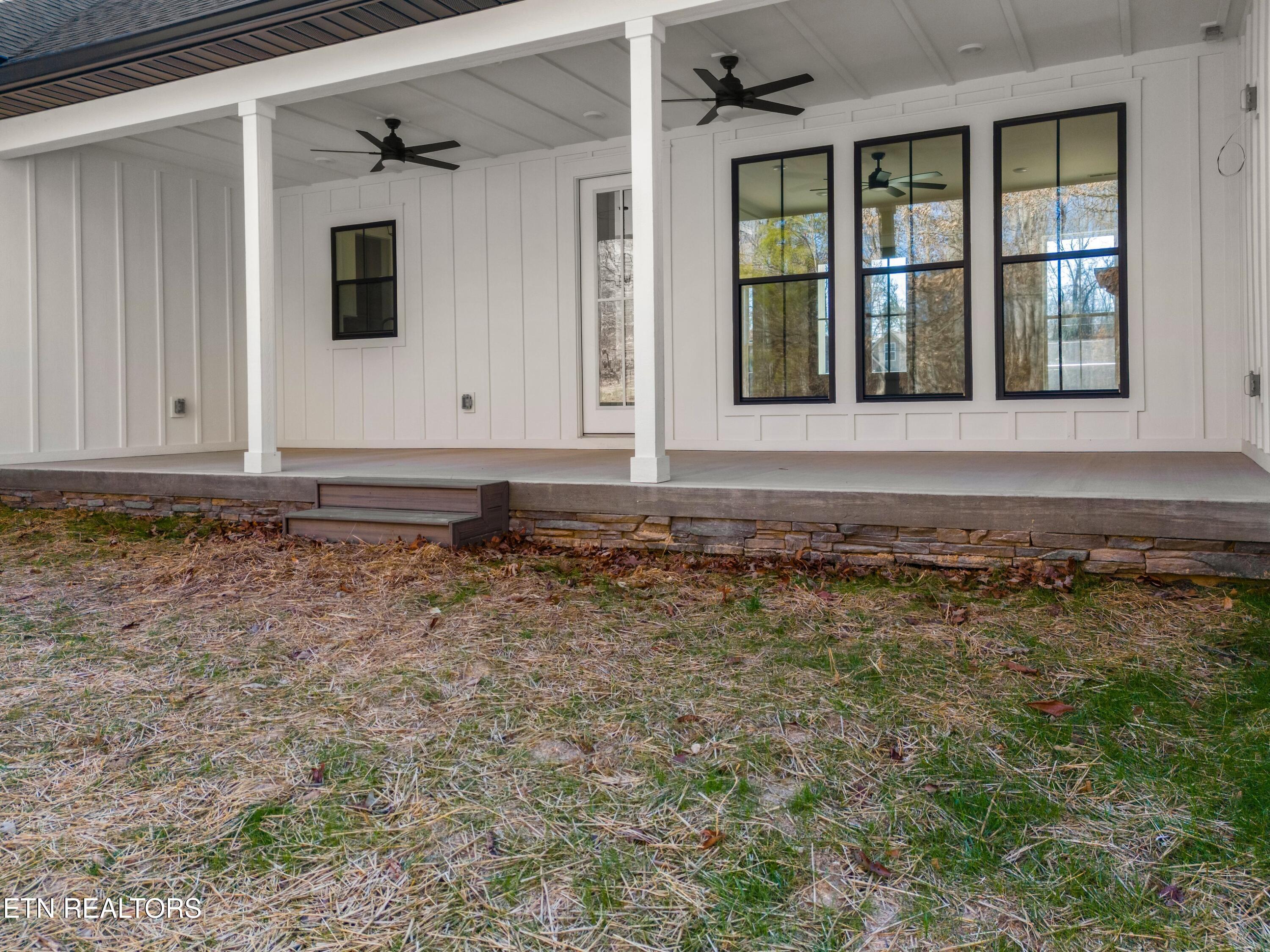 932 Bob O Drive Dandridge TN 37725