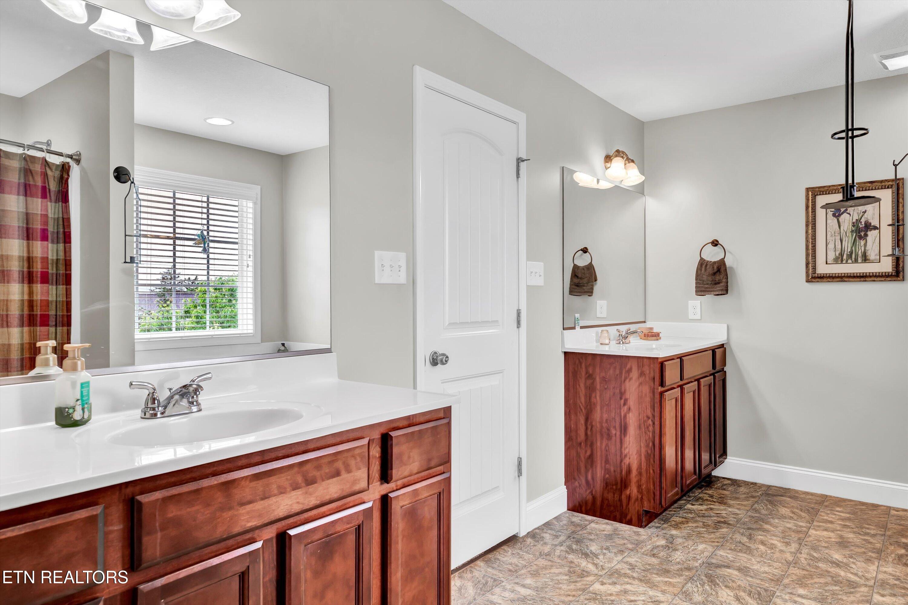 8816 Wakerly Place Lane Knoxville TN 37931