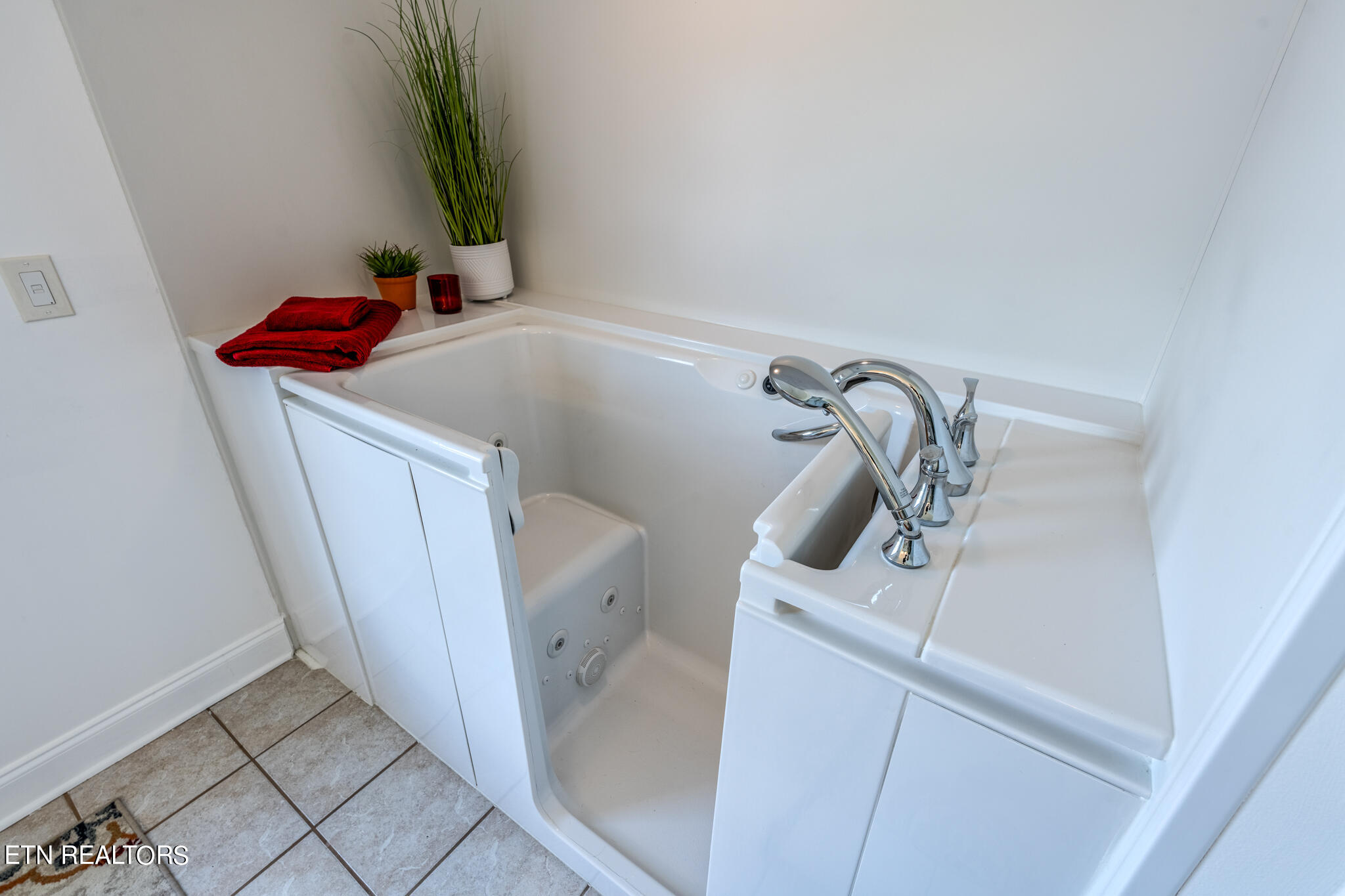 542 Southview Circle Kodak TN 37764