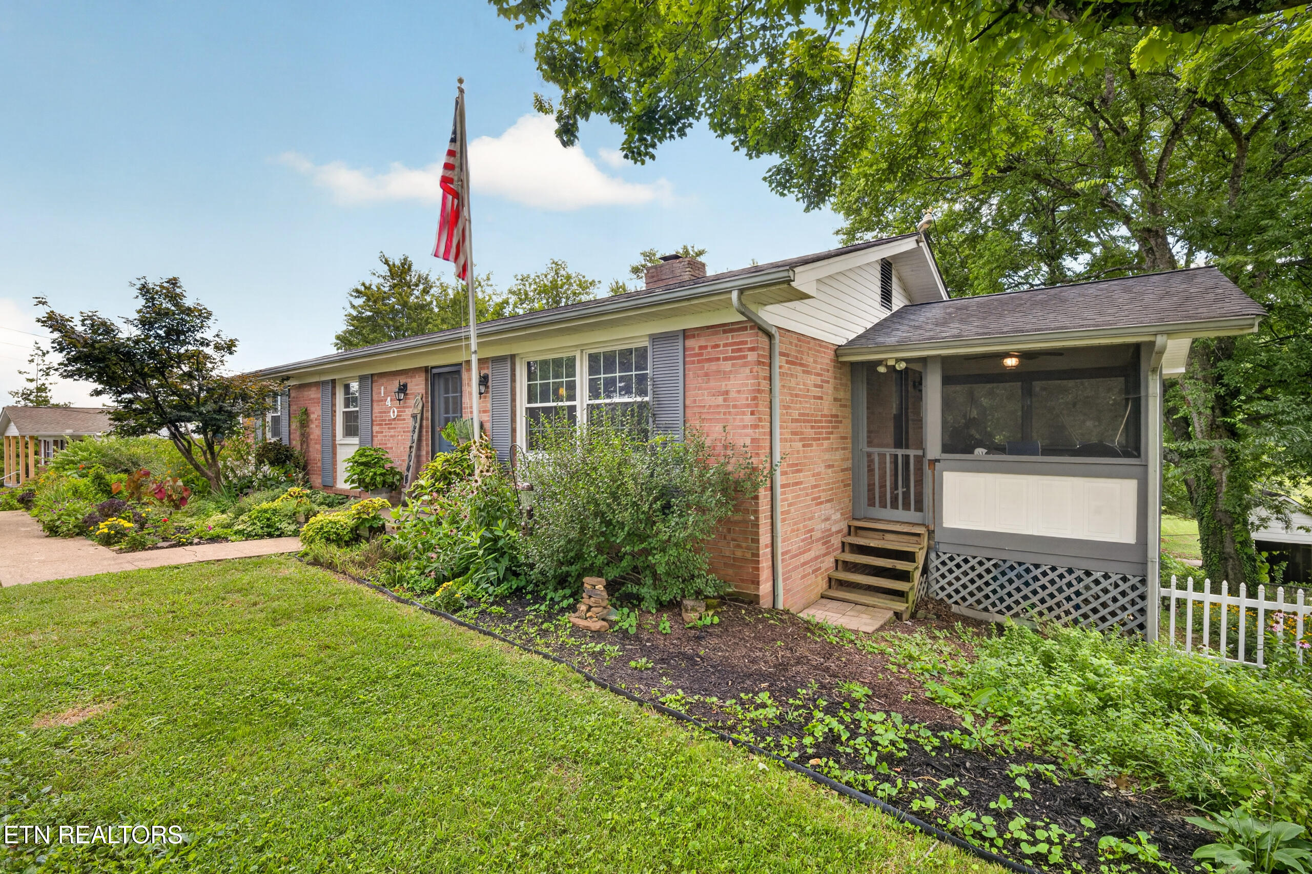 140 Westwood Drive Clinton TN 37716