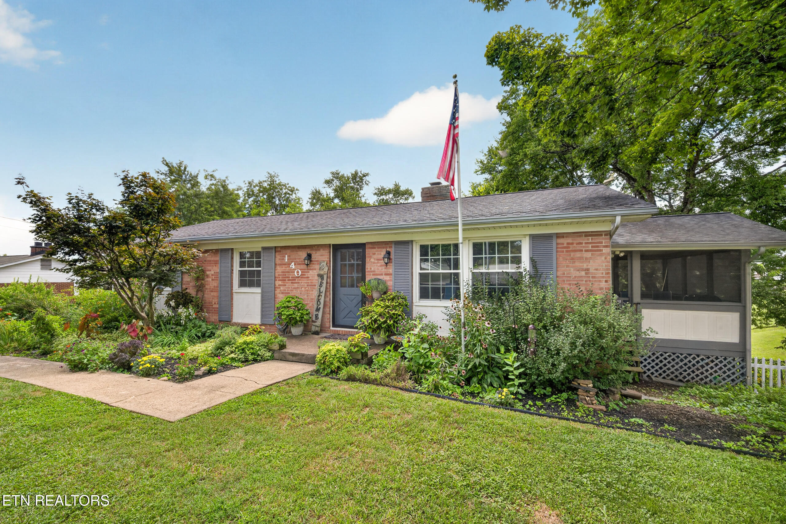 140 Westwood Drive Clinton TN 37716