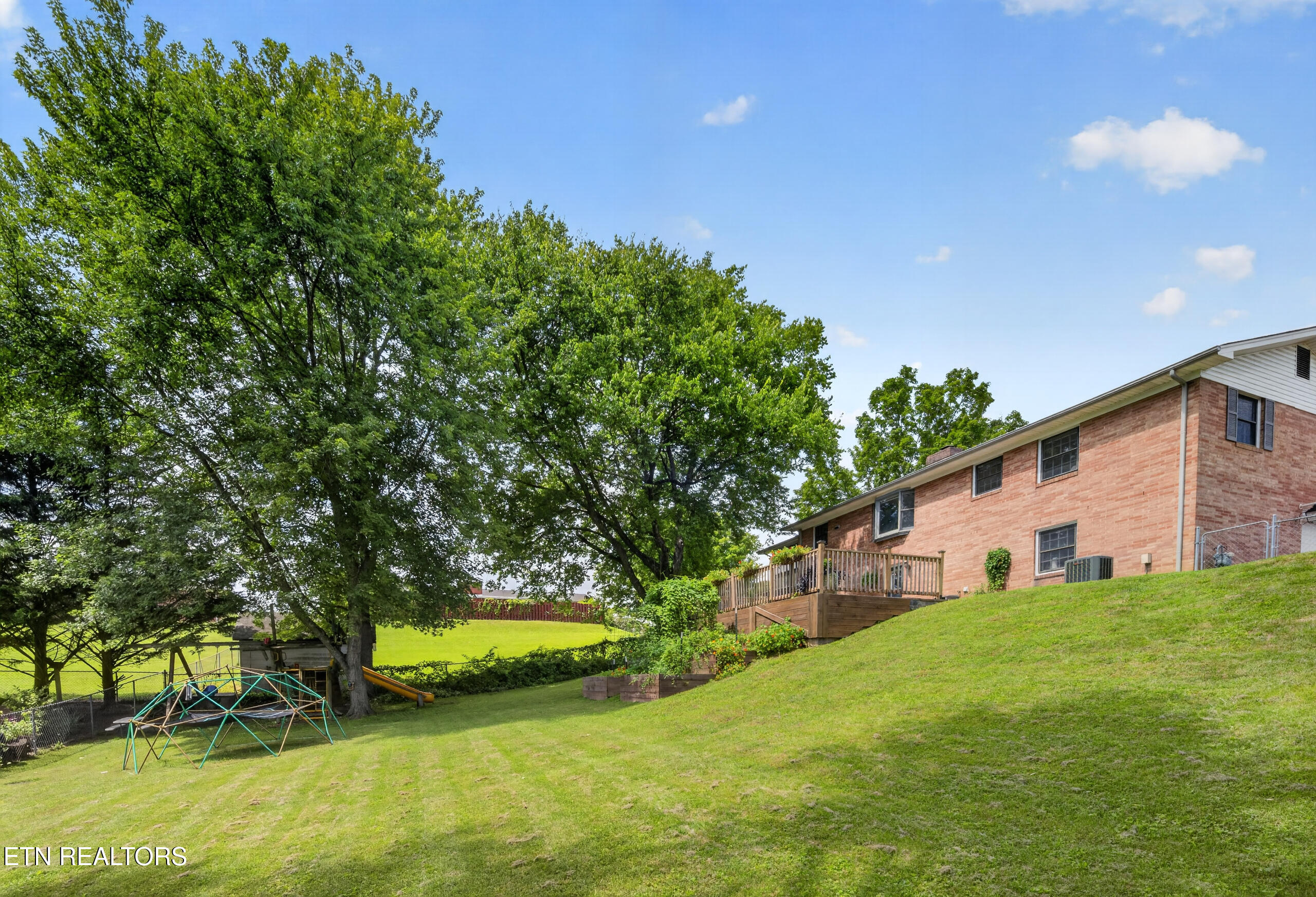 140 Westwood Drive Clinton TN 37716