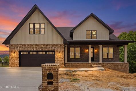 105 Mistletoeberry Road Oak Ridge TN 37830
