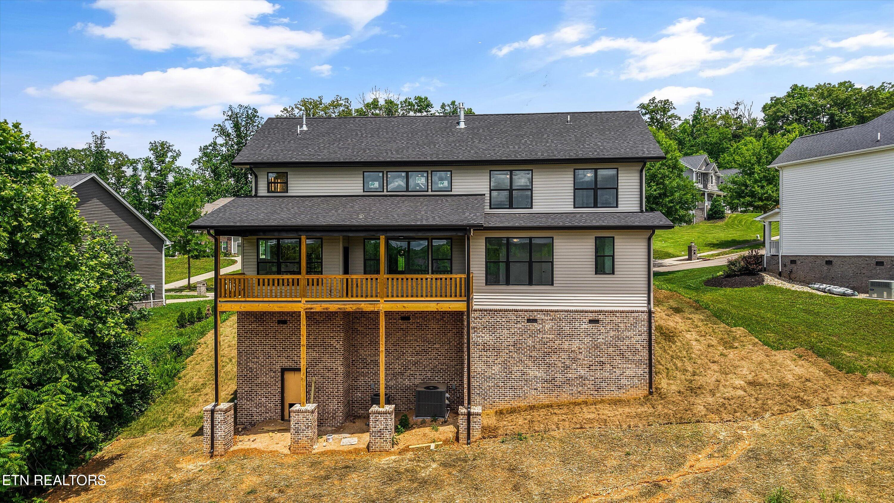 105 Mistletoeberry Road Oak Ridge TN 37830