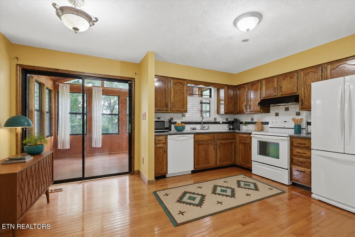 161 Hilltop Lane Norris TN 37828