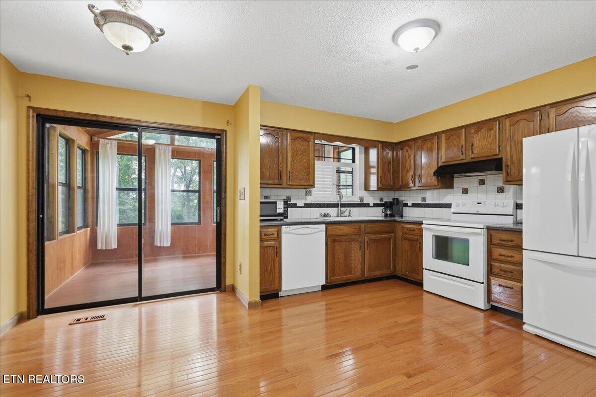 161 Hilltop Lane Norris TN 37828