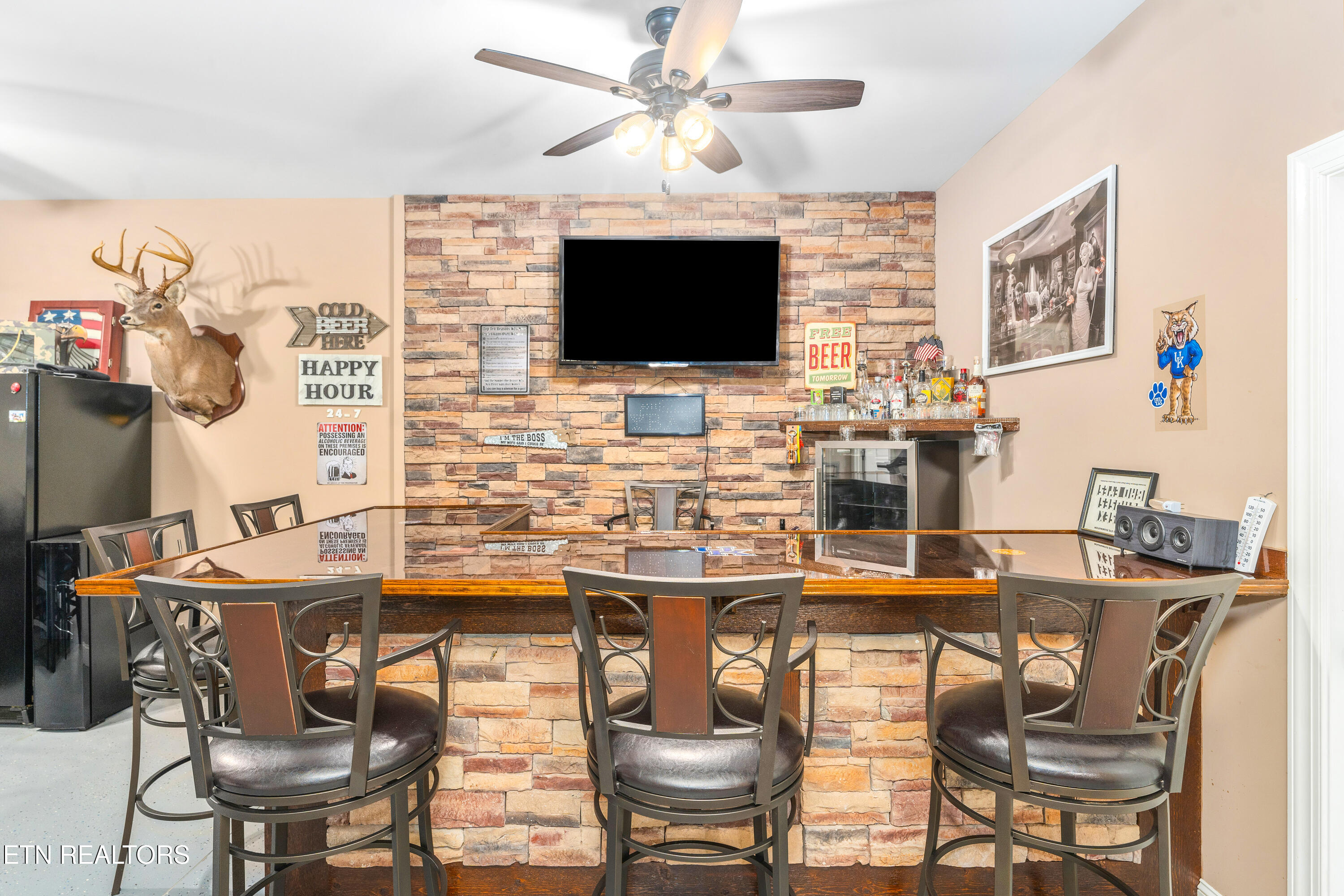 180 Owens Drive Rocky Top TN 37769