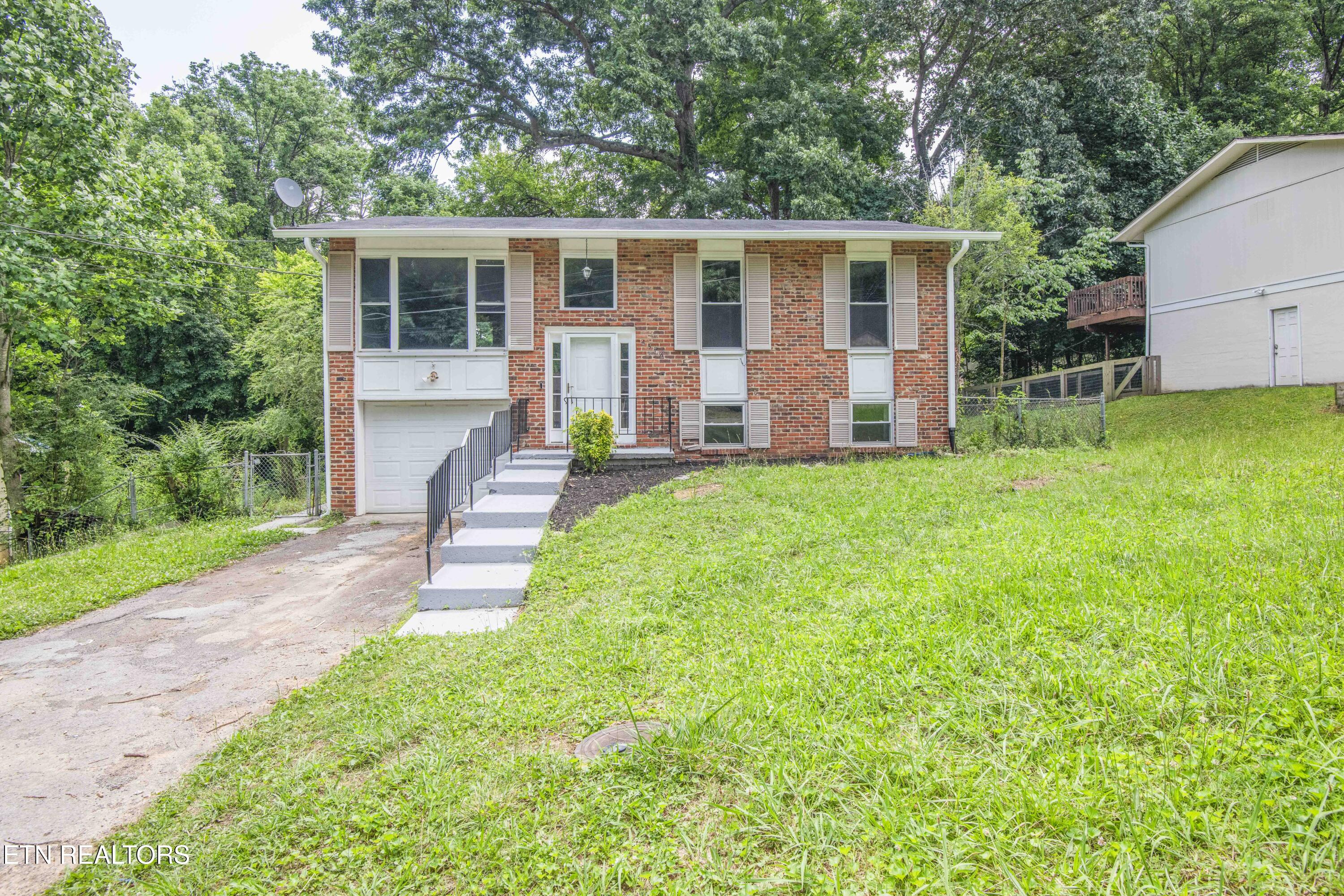 6516 Ellesmere Drive Knoxville TN 37921