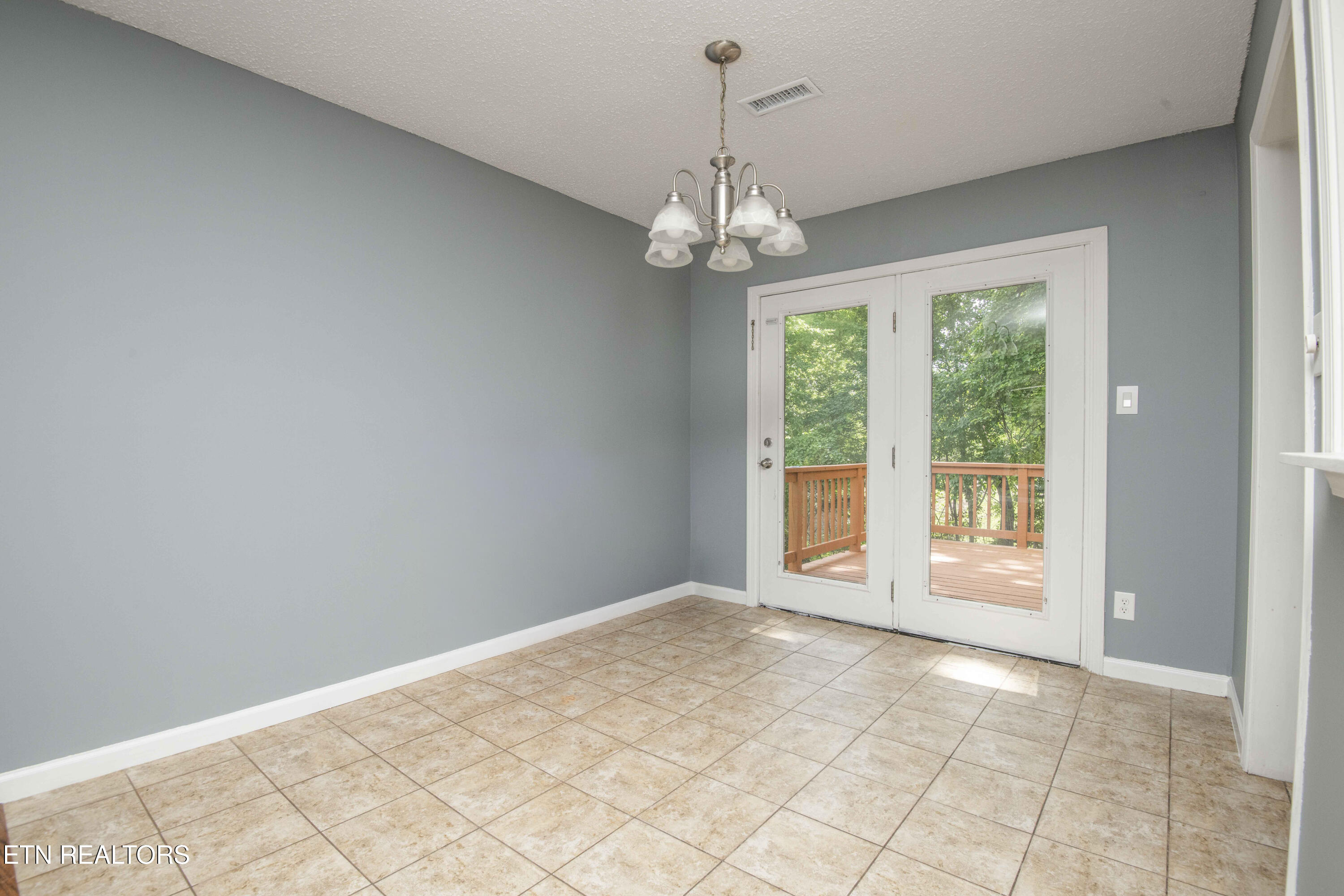 6516 Ellesmere Drive Knoxville TN 37921