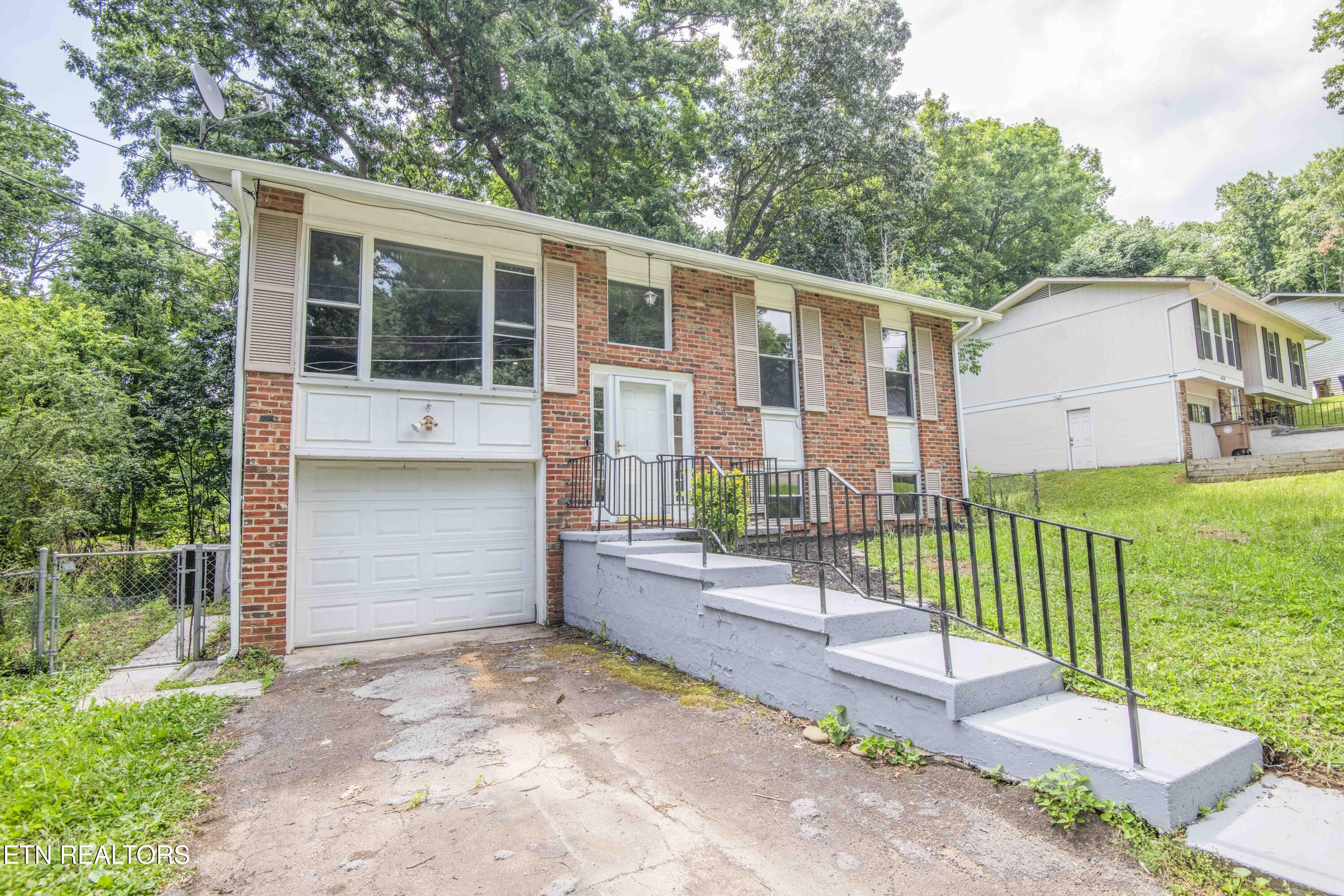 6516 Ellesmere Drive Knoxville TN 37921