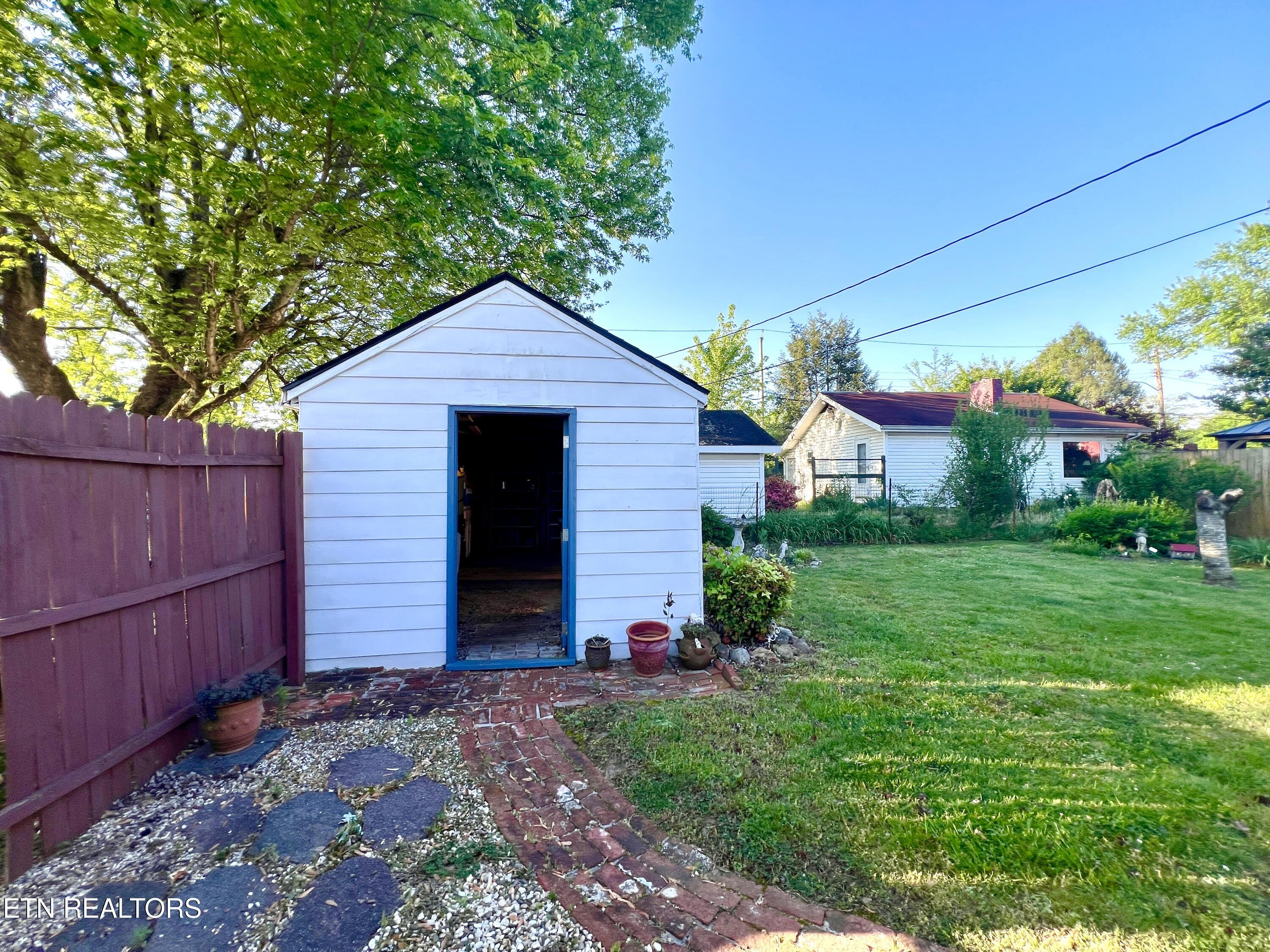 806 Radford Place Knoxville TN 37917