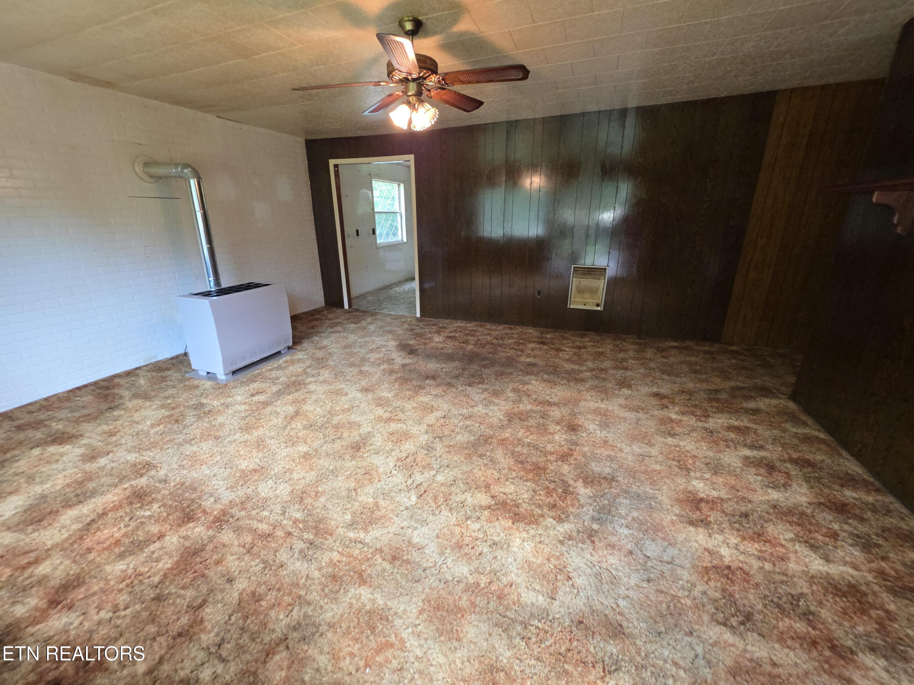 125 Willoughby Lane Robbins TN 37852