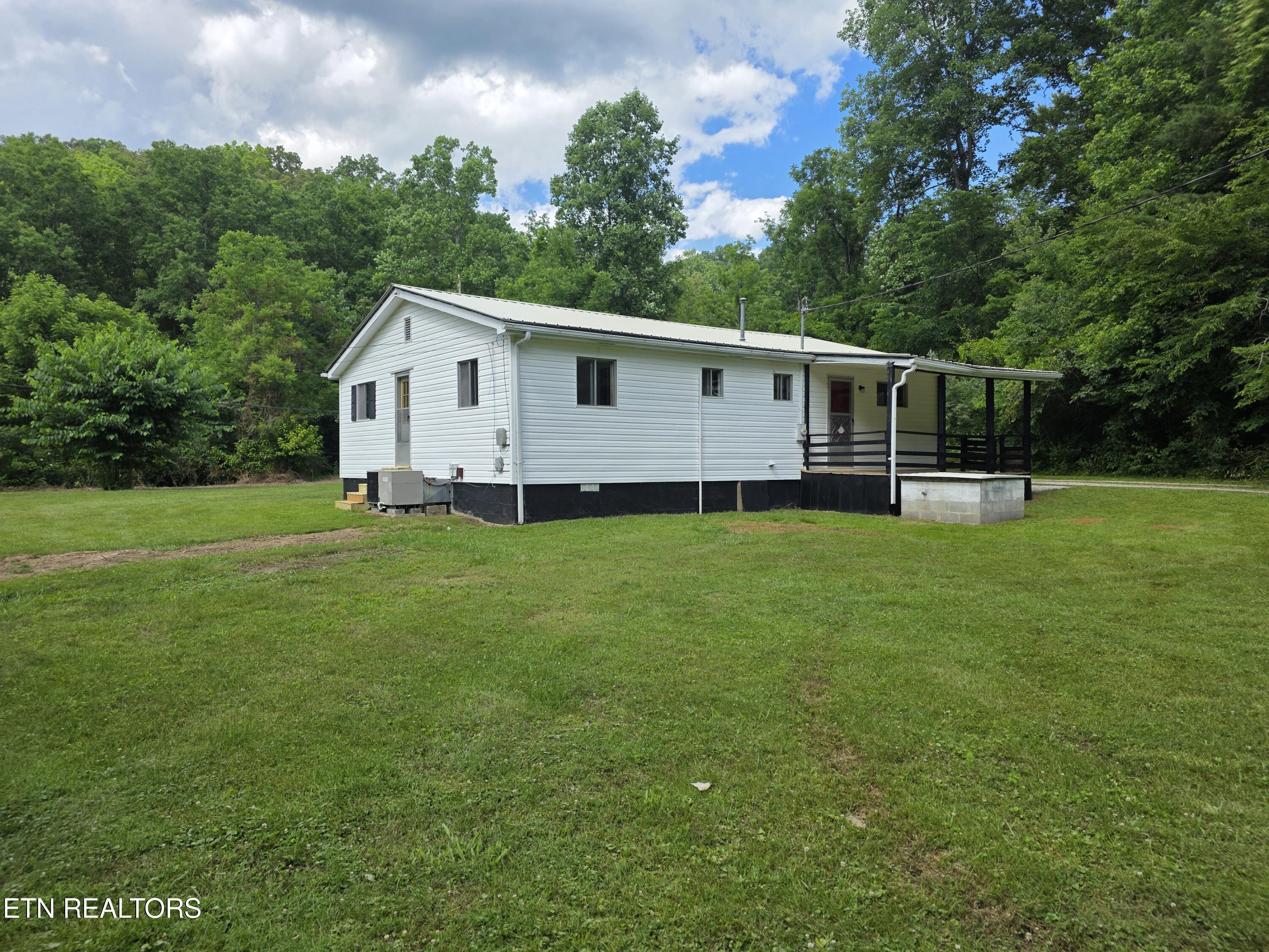 125 Willoughby Lane Robbins TN 37852