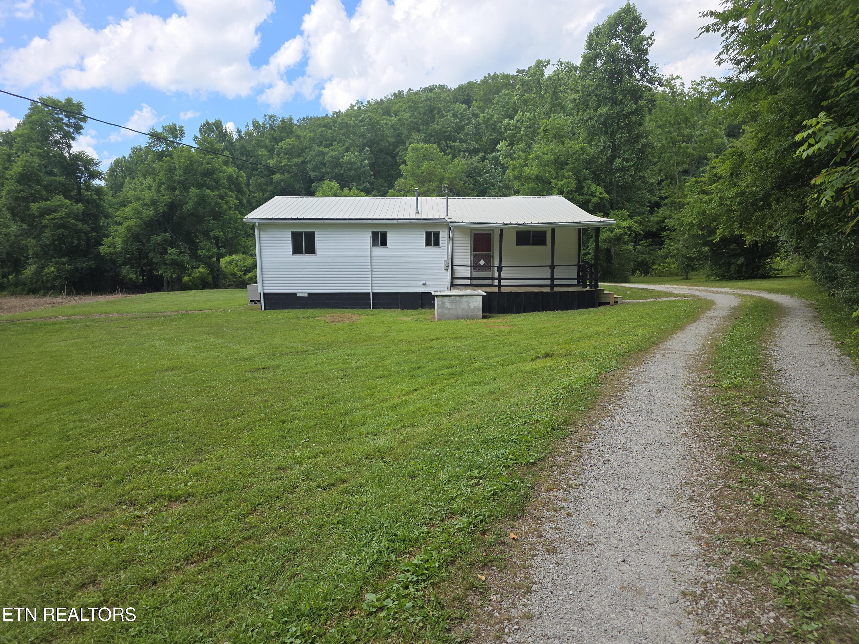 125 Willoughby Lane Robbins TN 37852