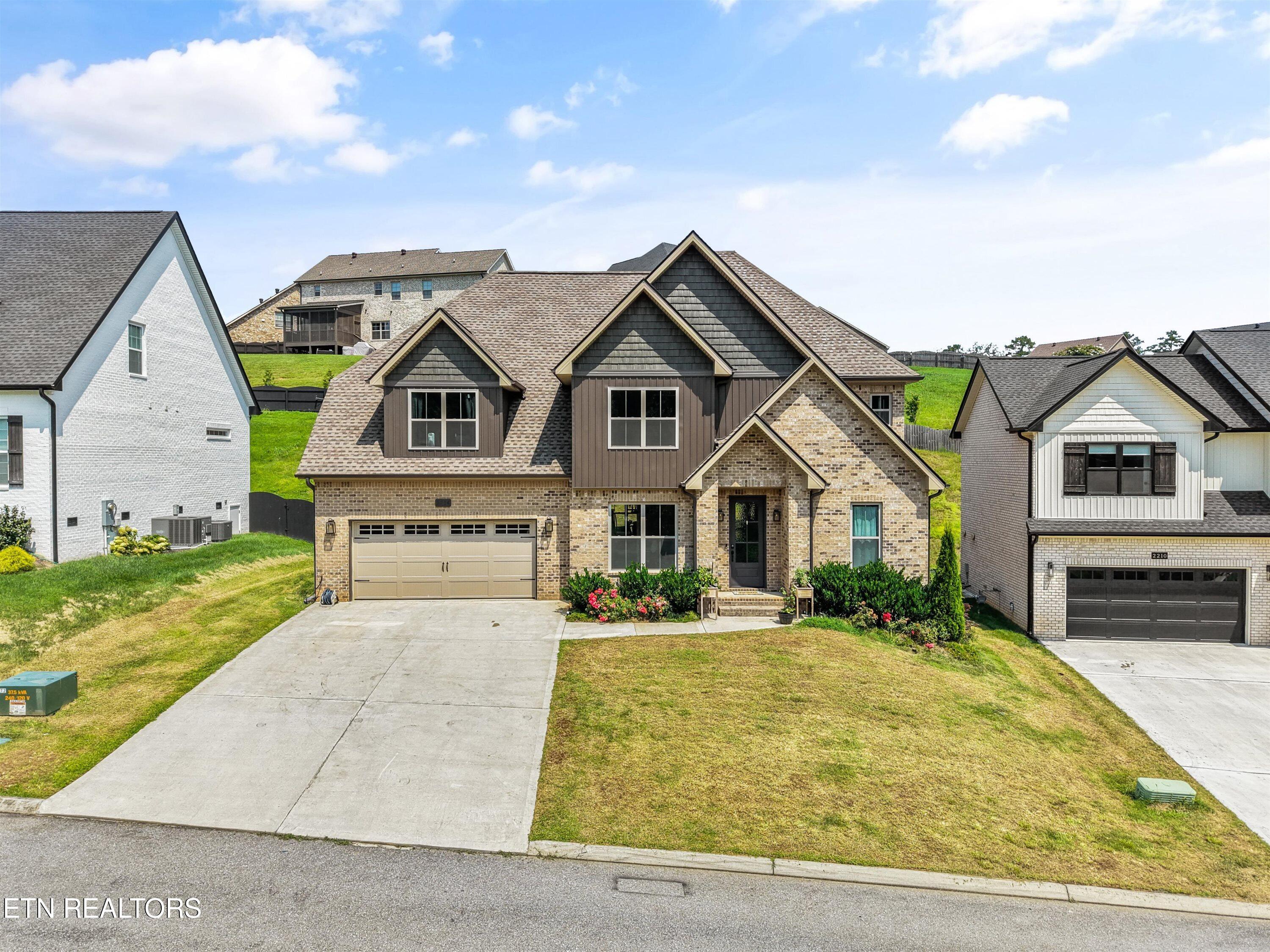 2214 Hickory Crest Lane Knoxville TN 37932