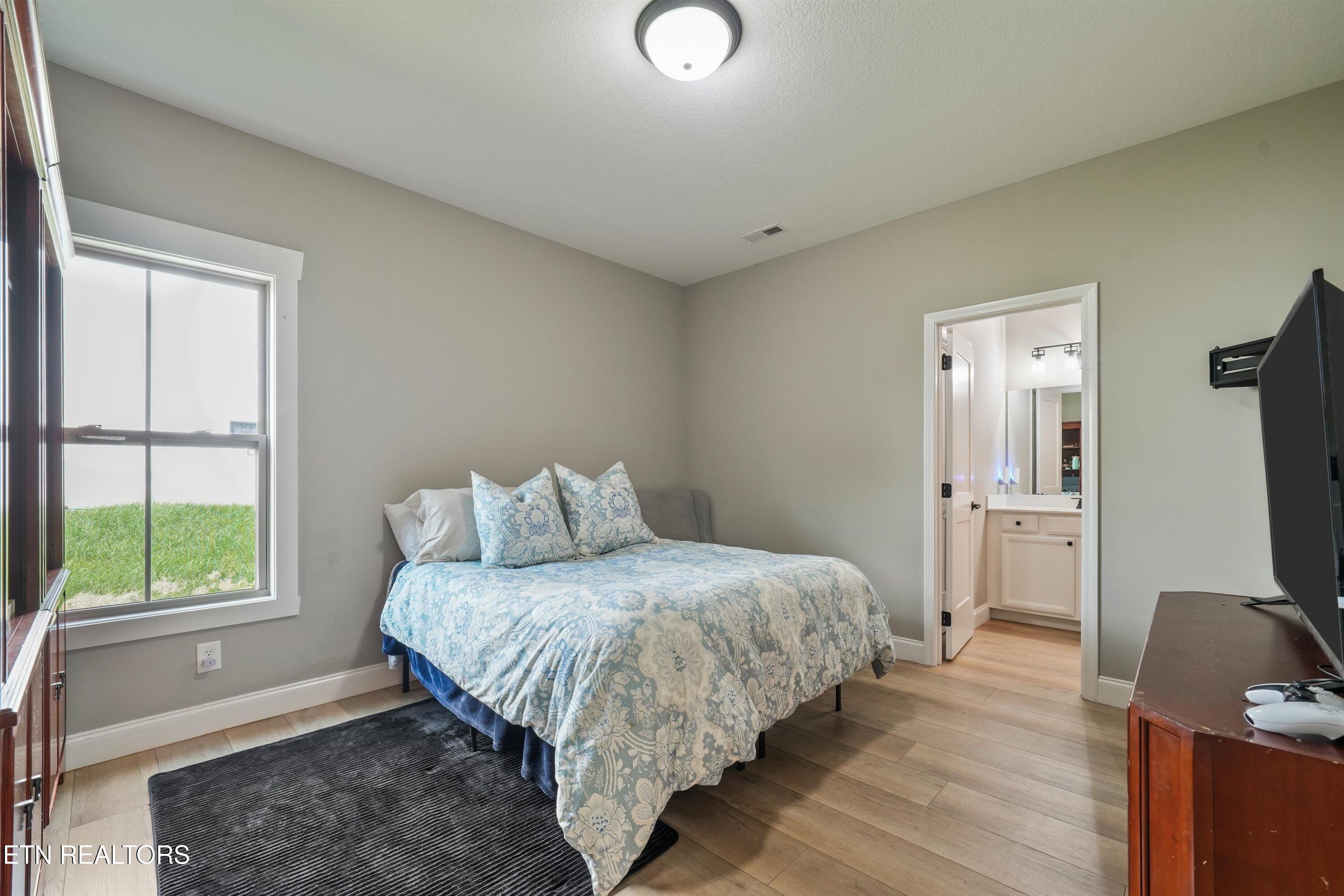 2214 Hickory Crest Lane Knoxville TN 37932
