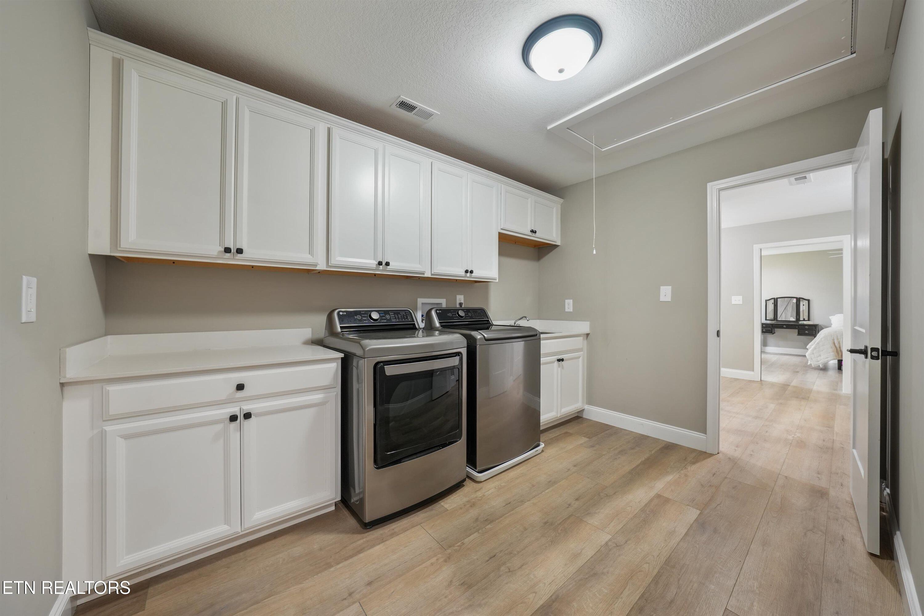 2214 Hickory Crest Lane Knoxville TN 37932