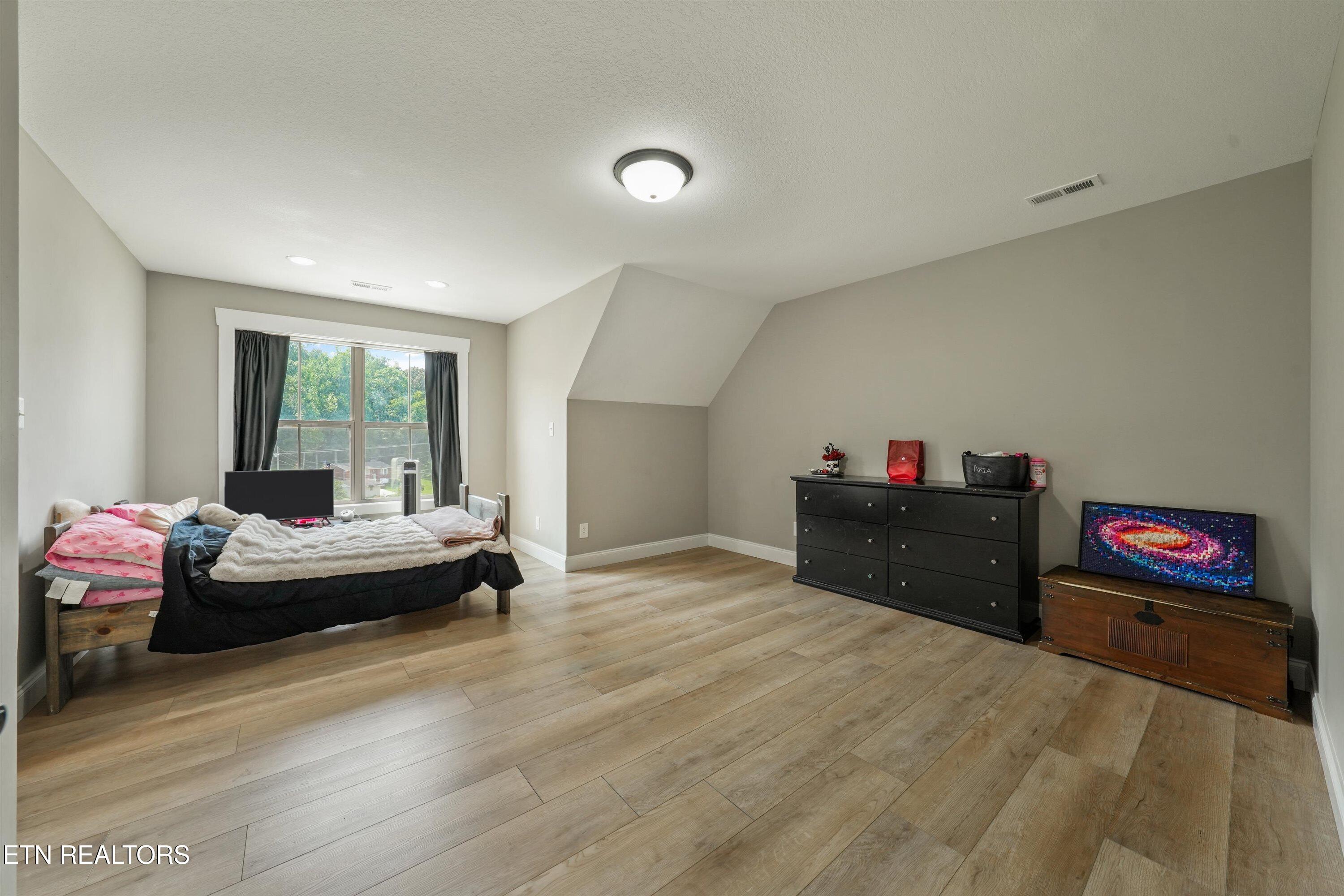 2214 Hickory Crest Lane Knoxville TN 37932