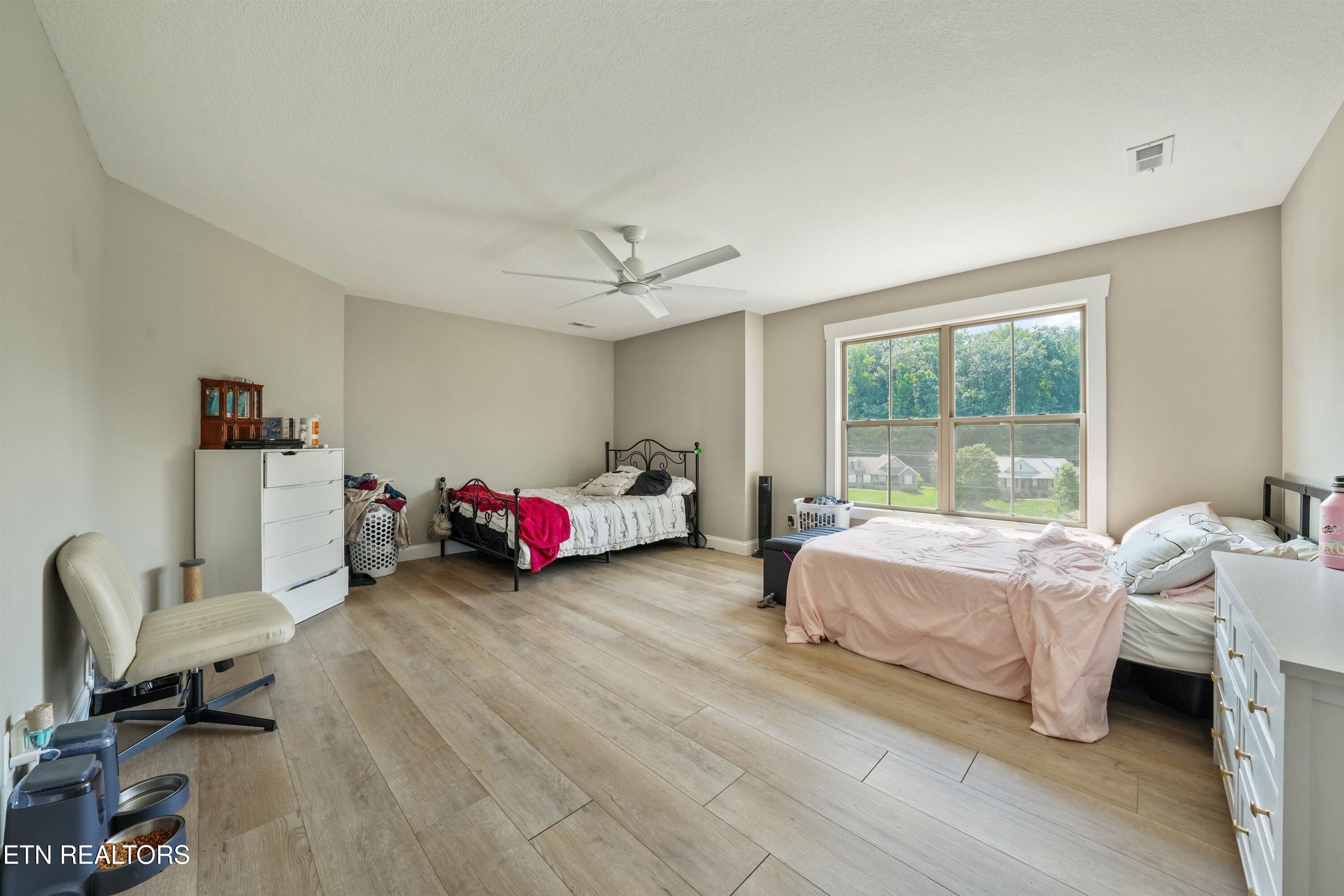 2214 Hickory Crest Lane Knoxville TN 37932