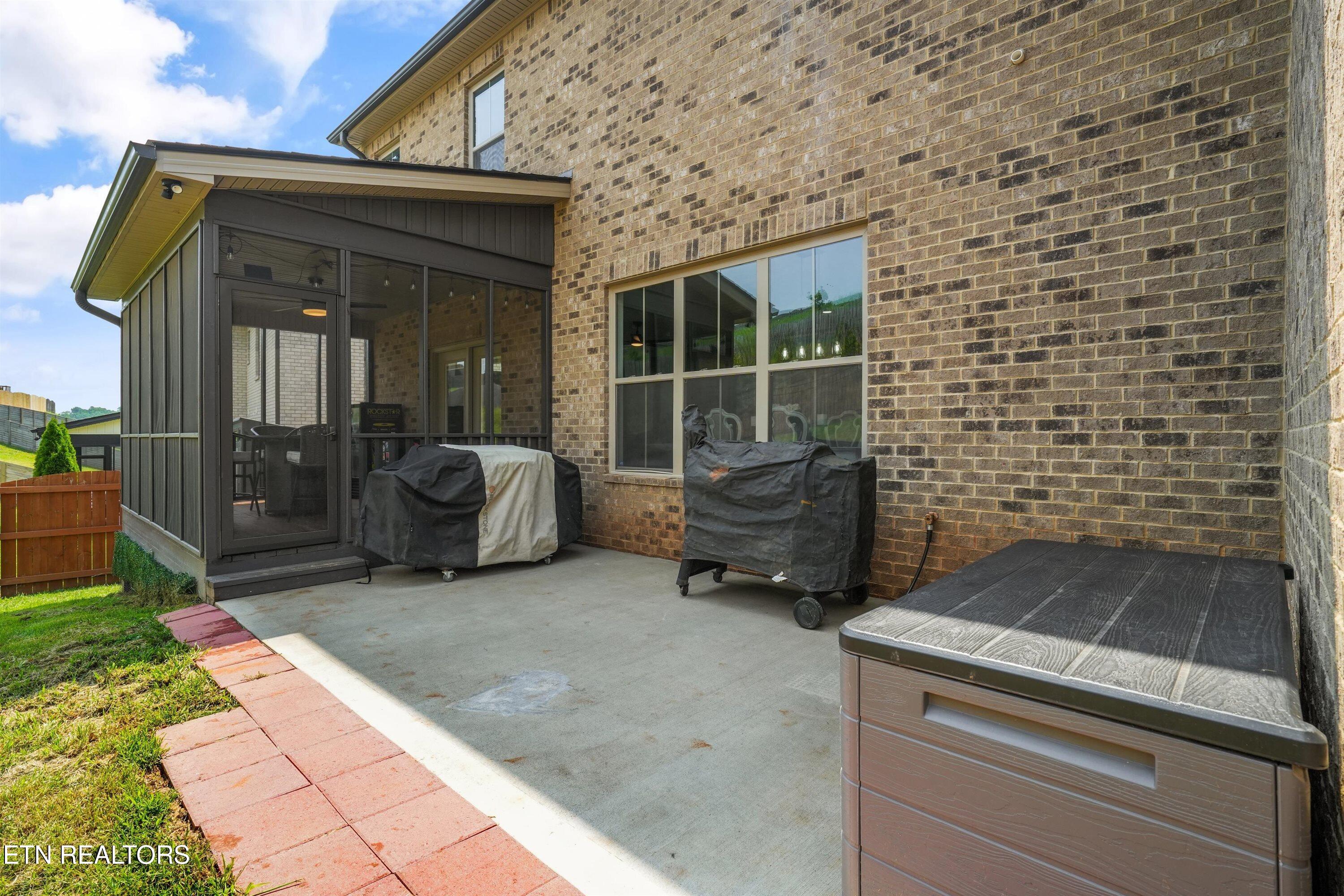 2214 Hickory Crest Lane Knoxville TN 37932