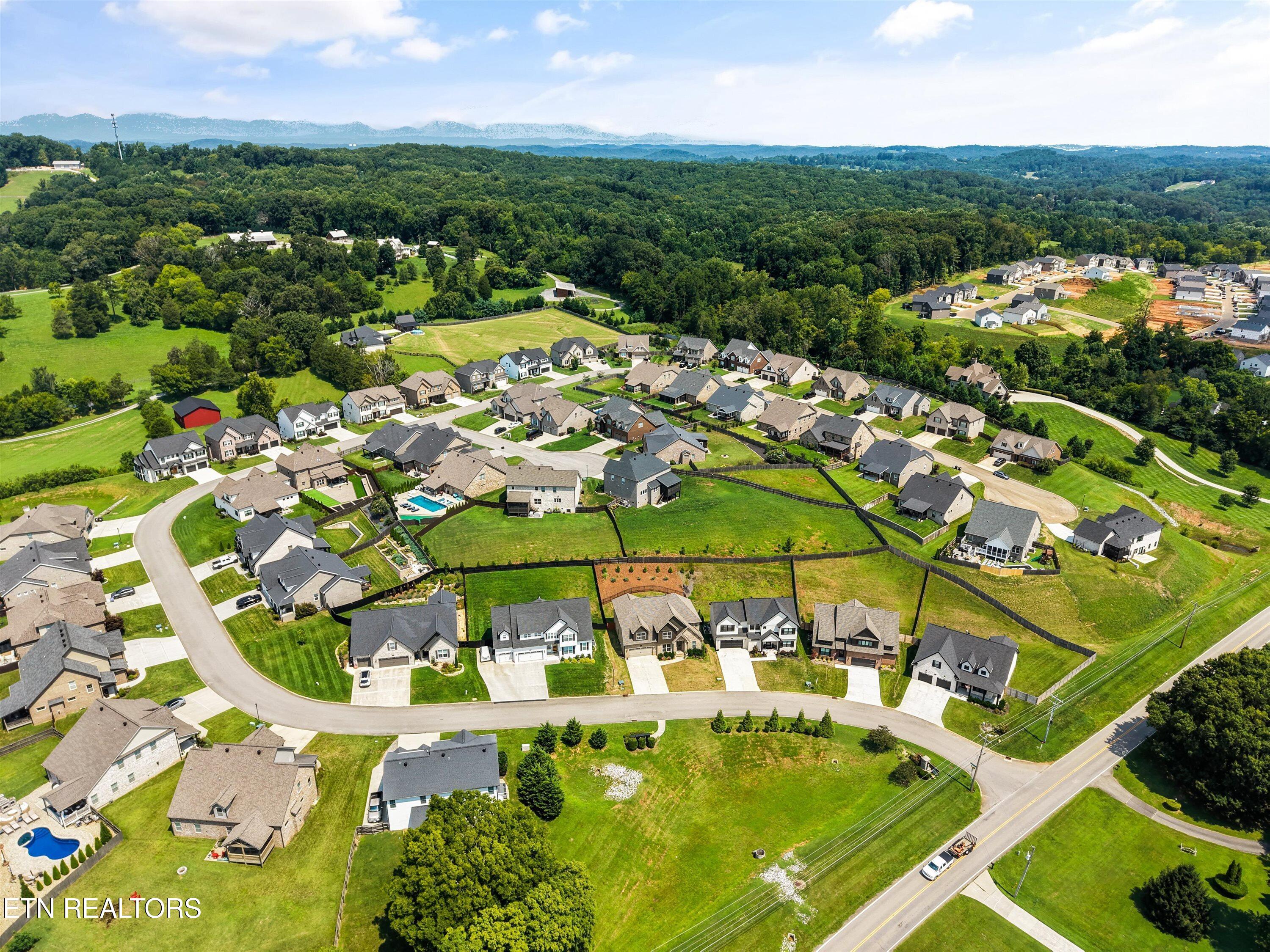 2214 Hickory Crest Lane Knoxville TN 37932