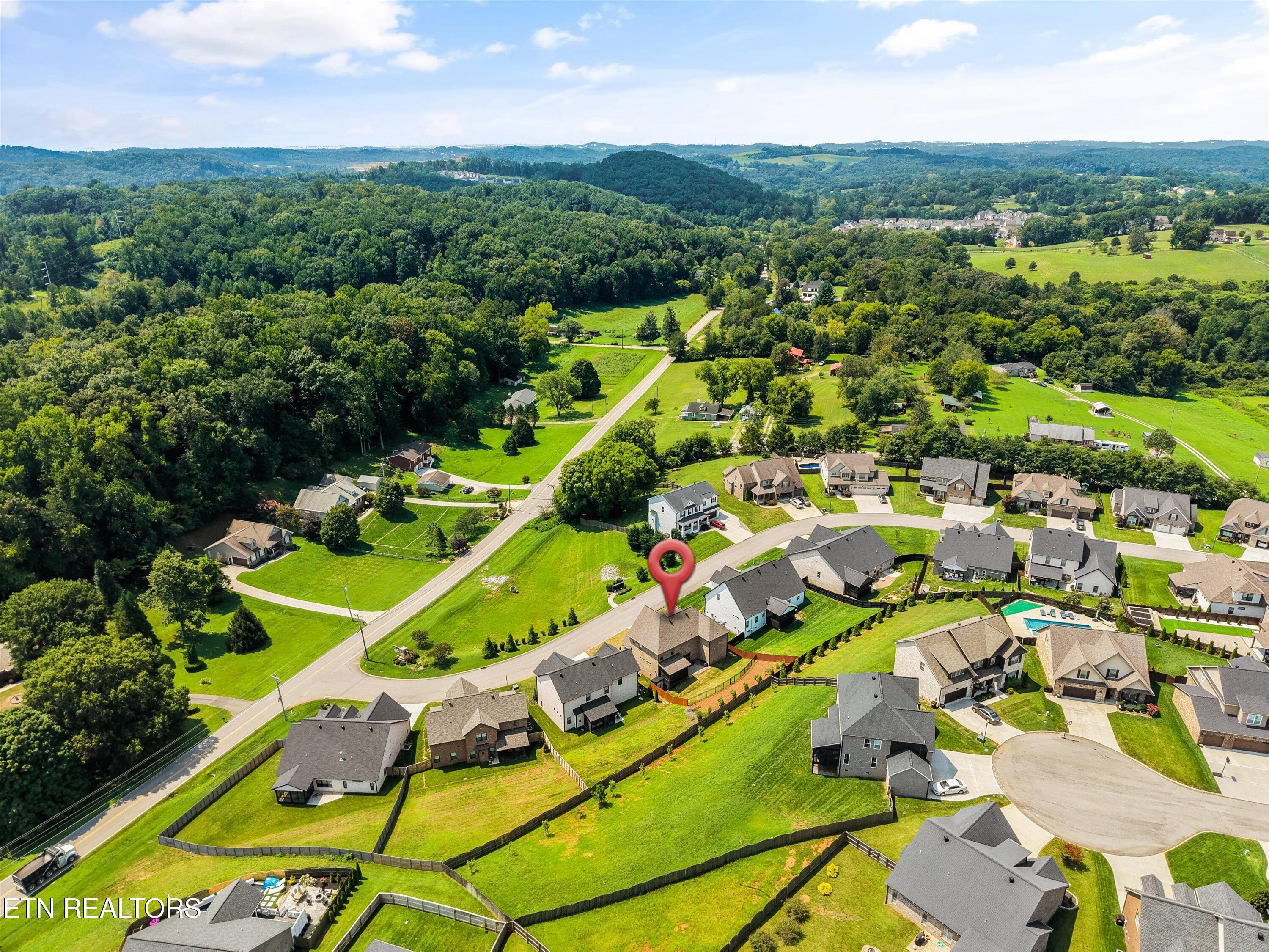 2214 Hickory Crest Lane Knoxville TN 37932